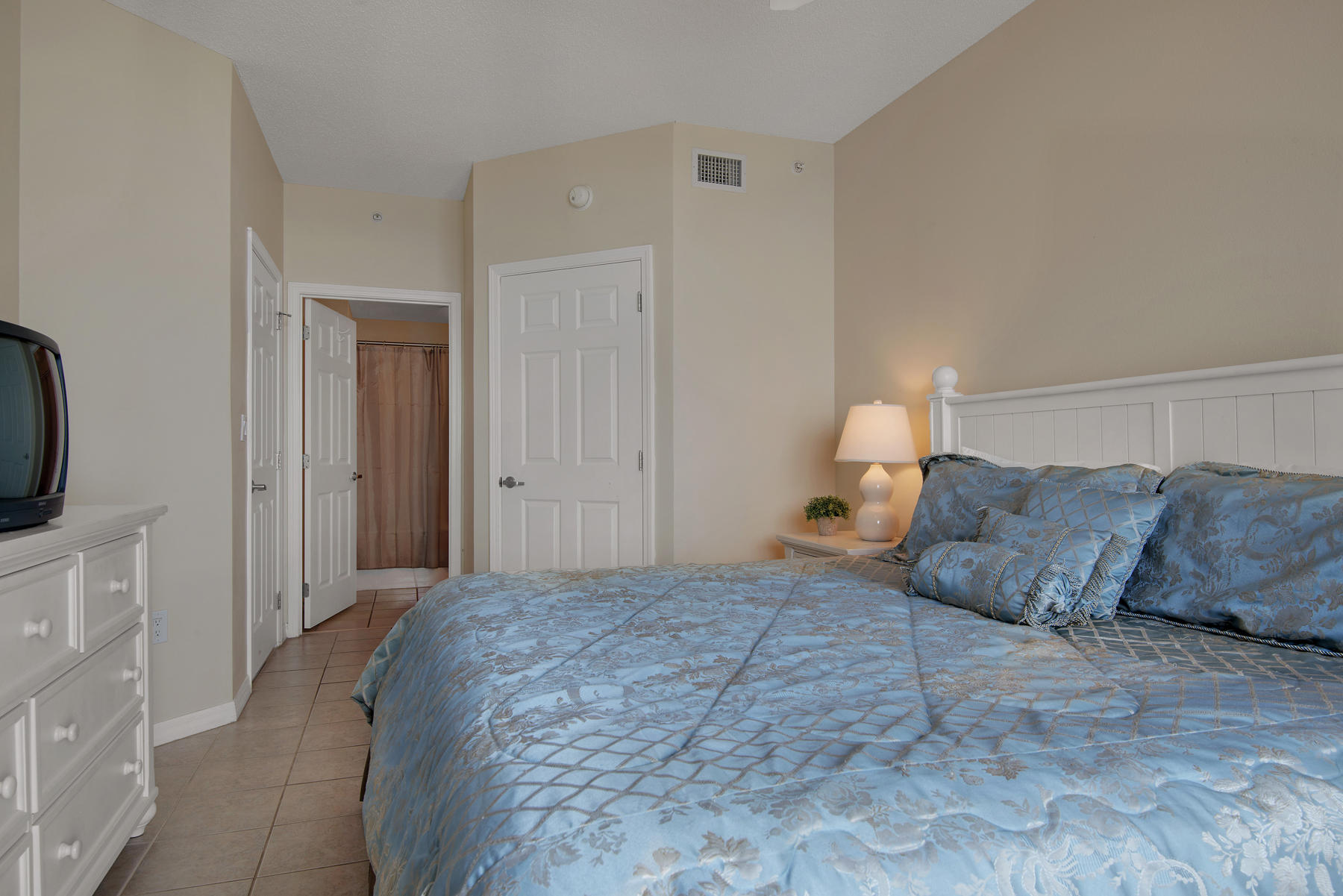 SUMMERWIND CONDOS - Residential