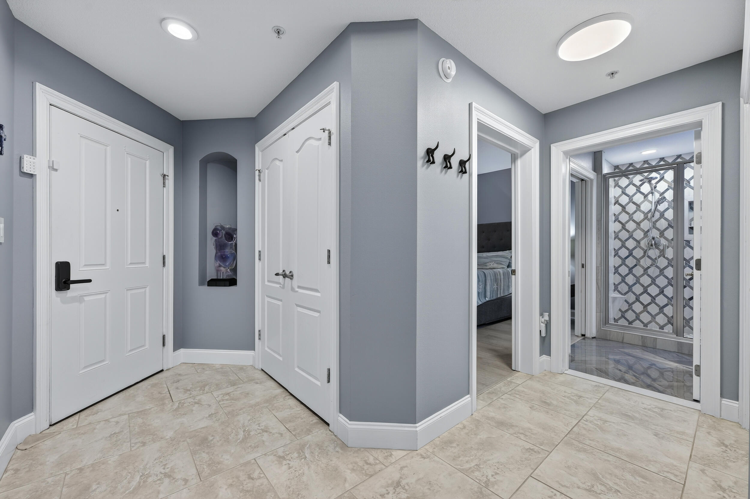 Presidio Yacht Club - Residential