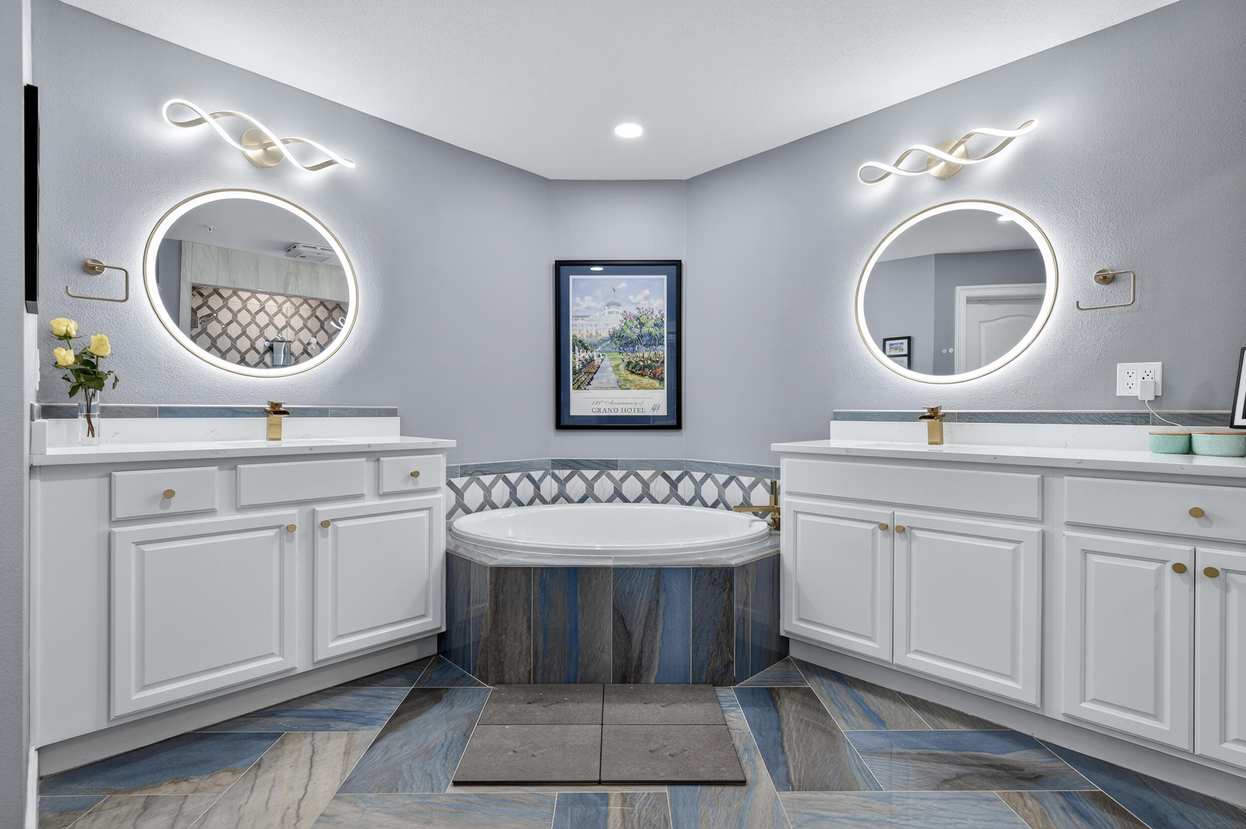 Presidio Yacht Club - Residential