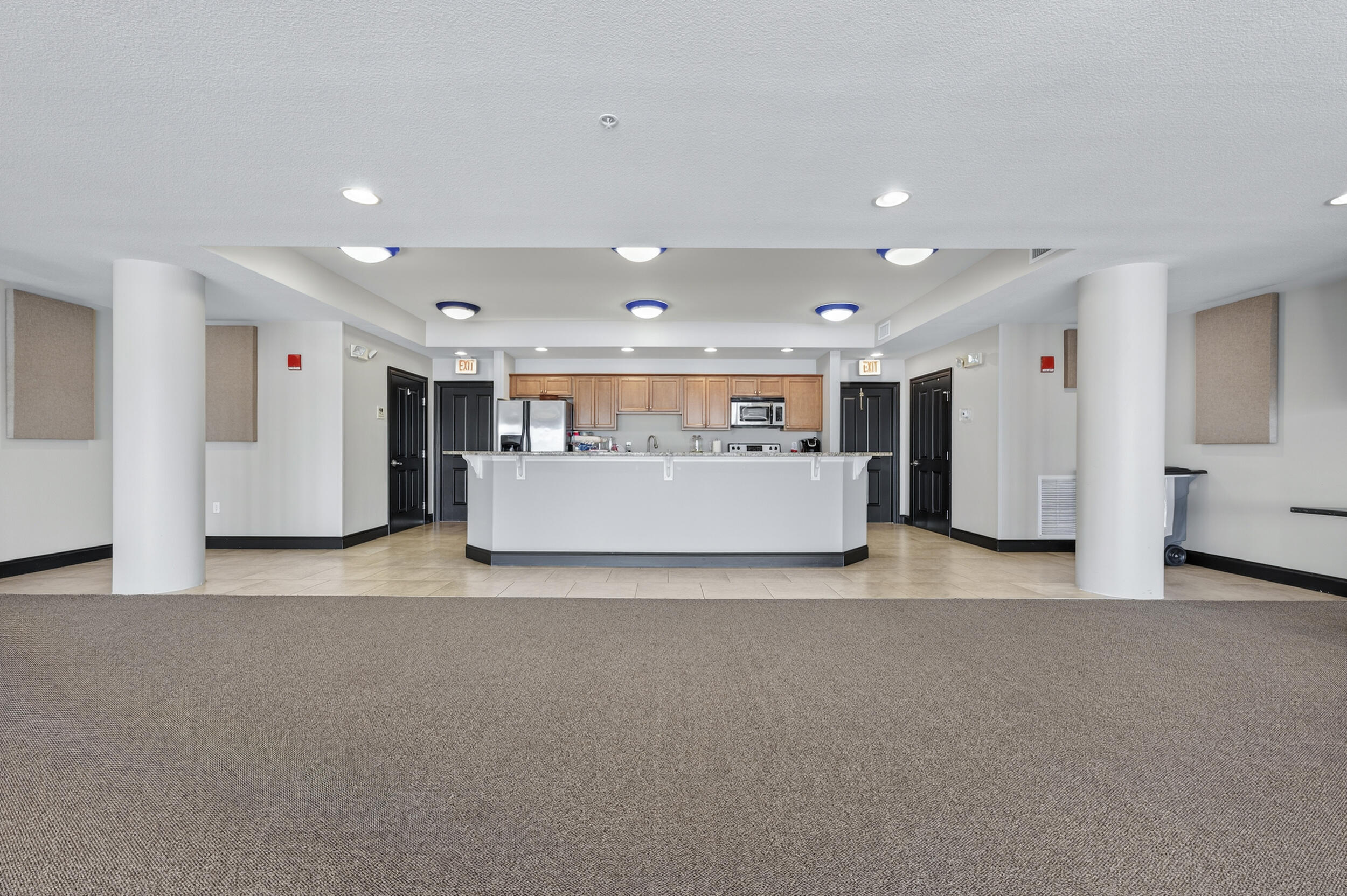 Presidio Yacht Club - Residential