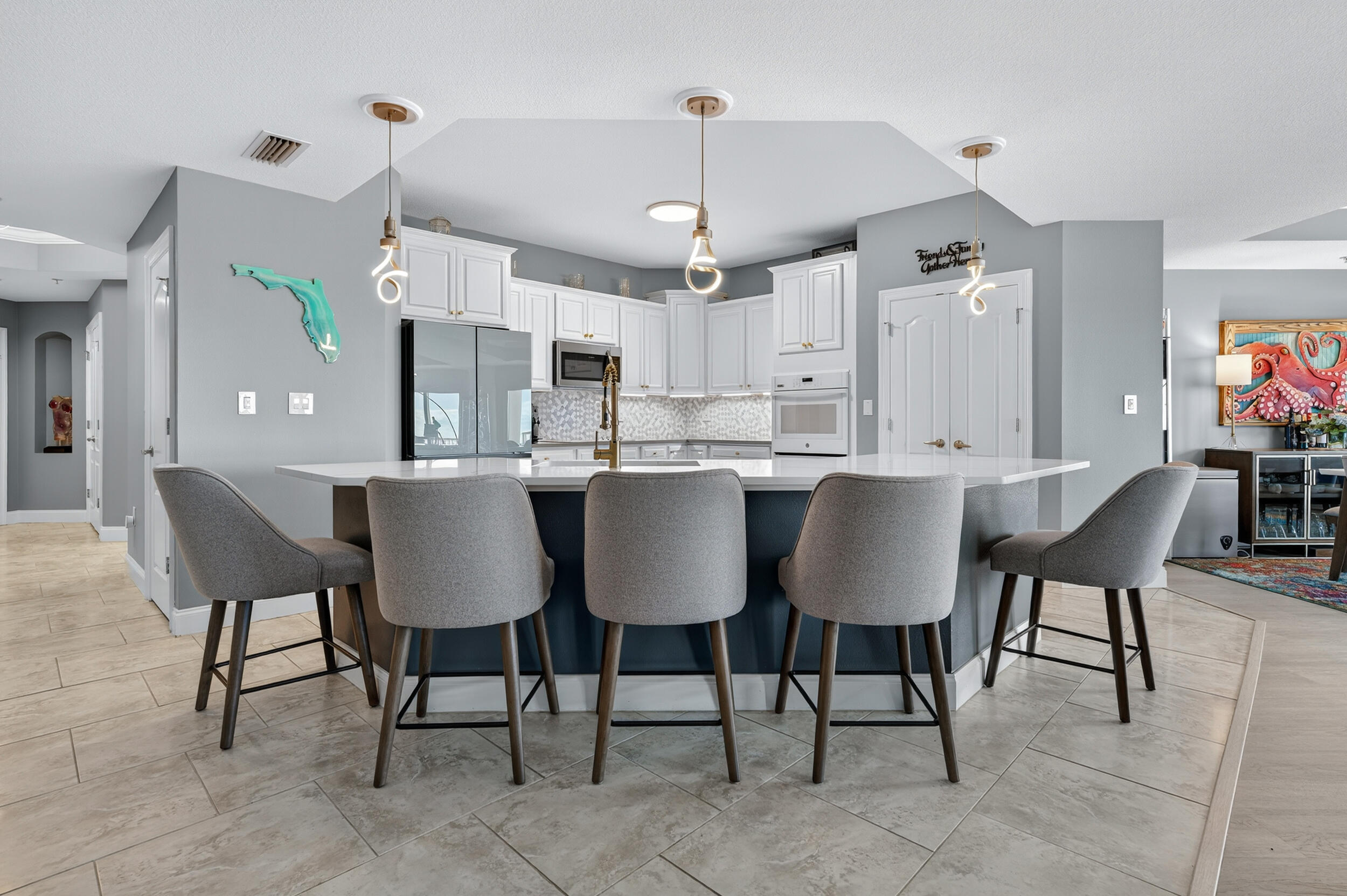 Presidio Yacht Club - Residential