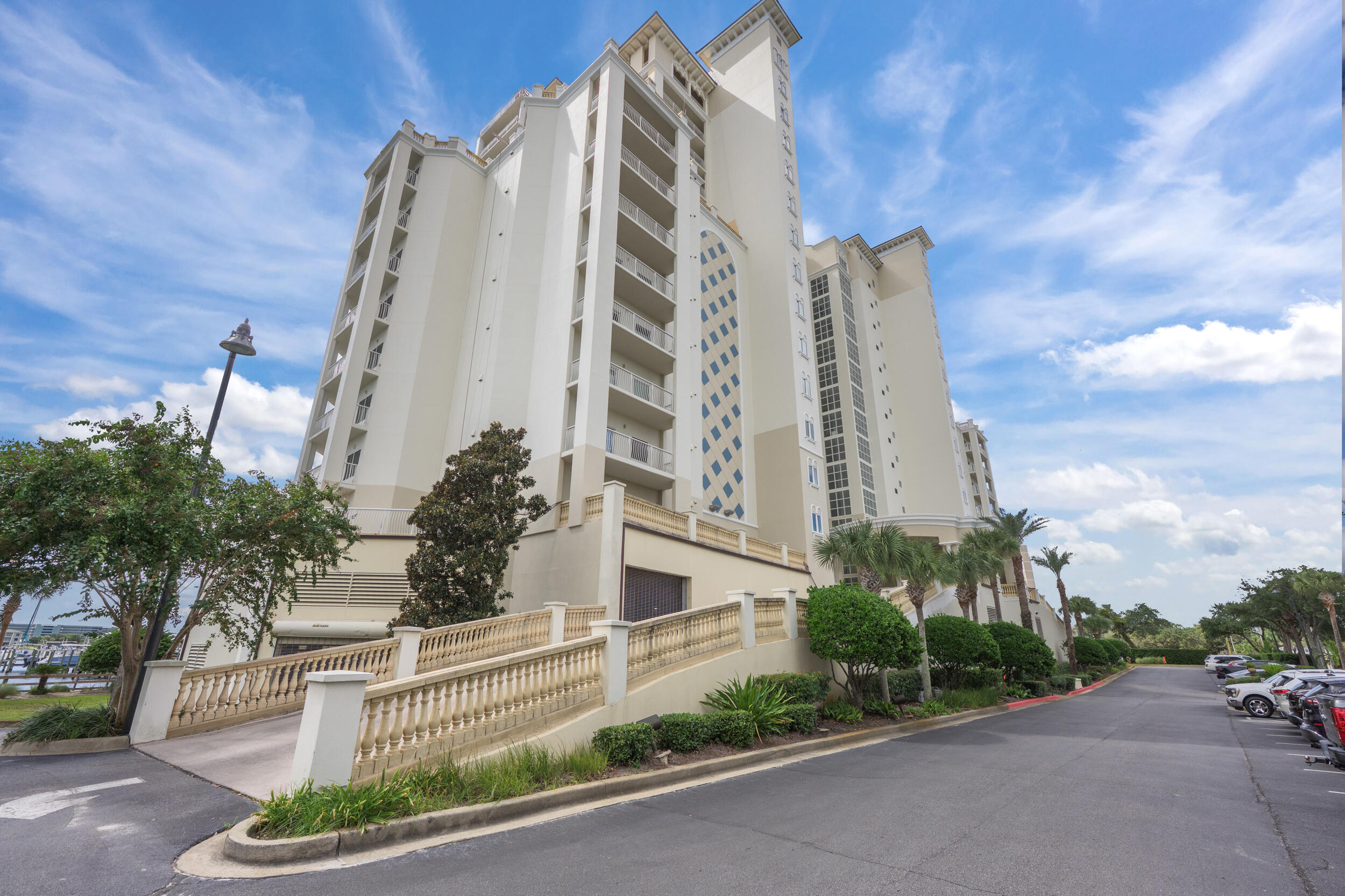 Presidio Yacht Club - Residential