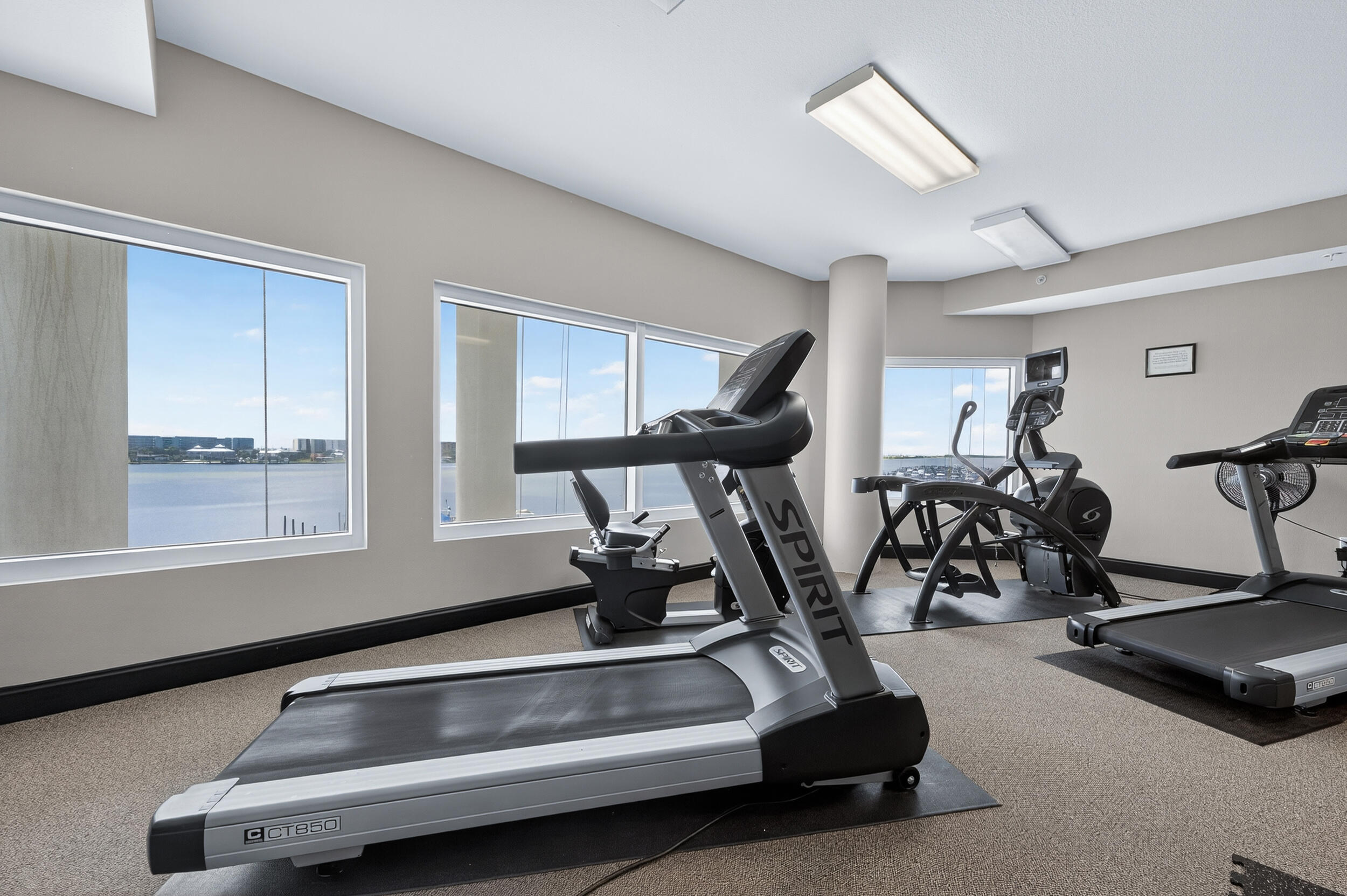 Presidio Yacht Club - Residential
