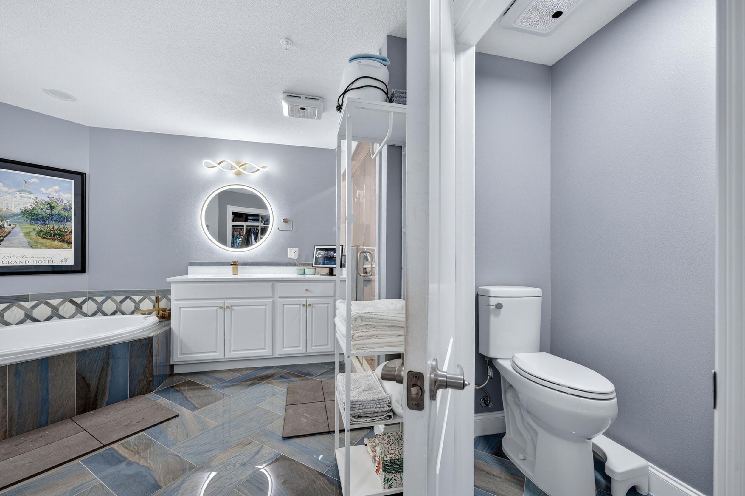 Presidio Yacht Club - Residential