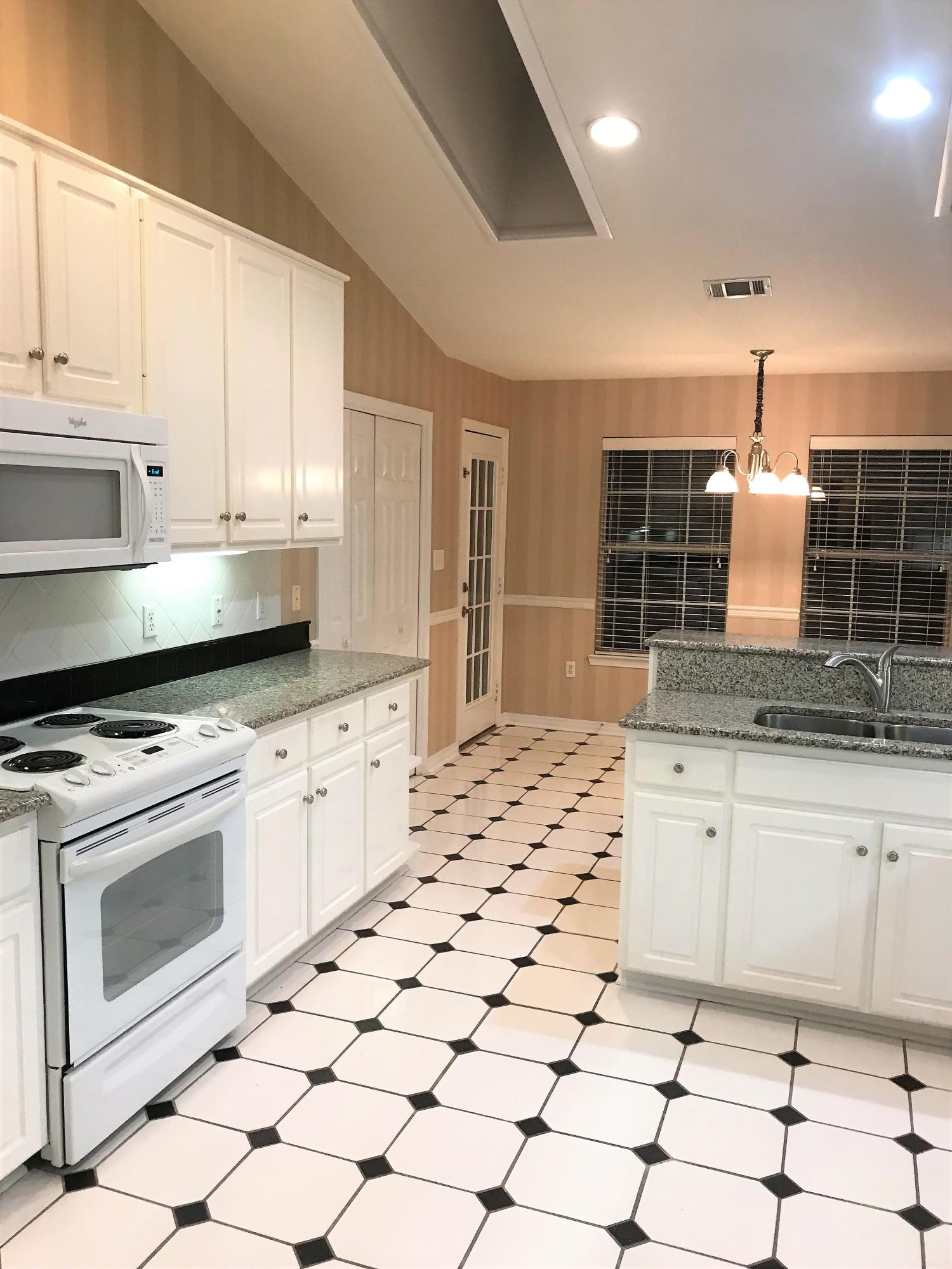 MAGNOLIA PLANTATION AT BLUEWATER BAY - Residential