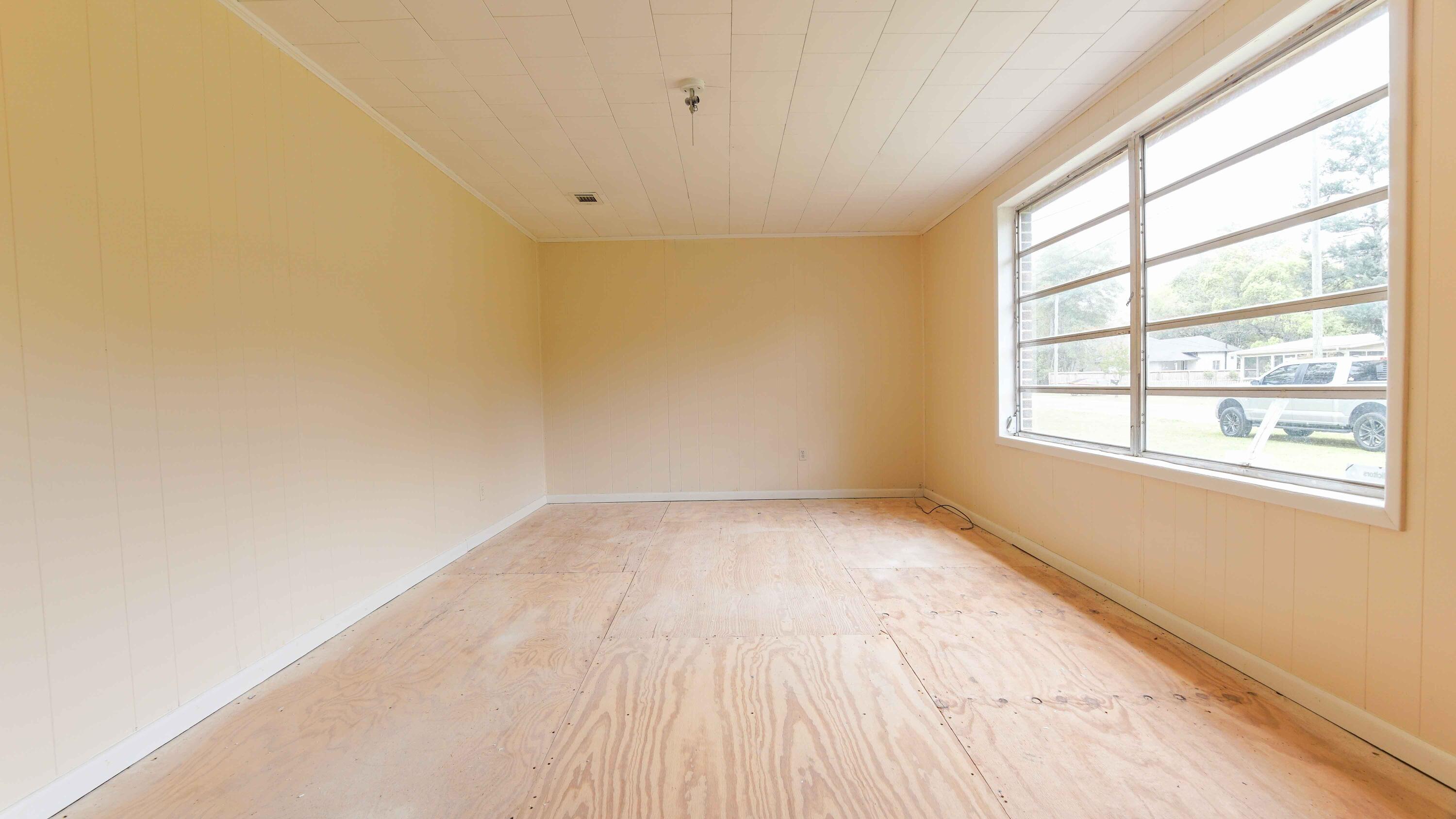 TOWN OF DEFUNIAK - Residential