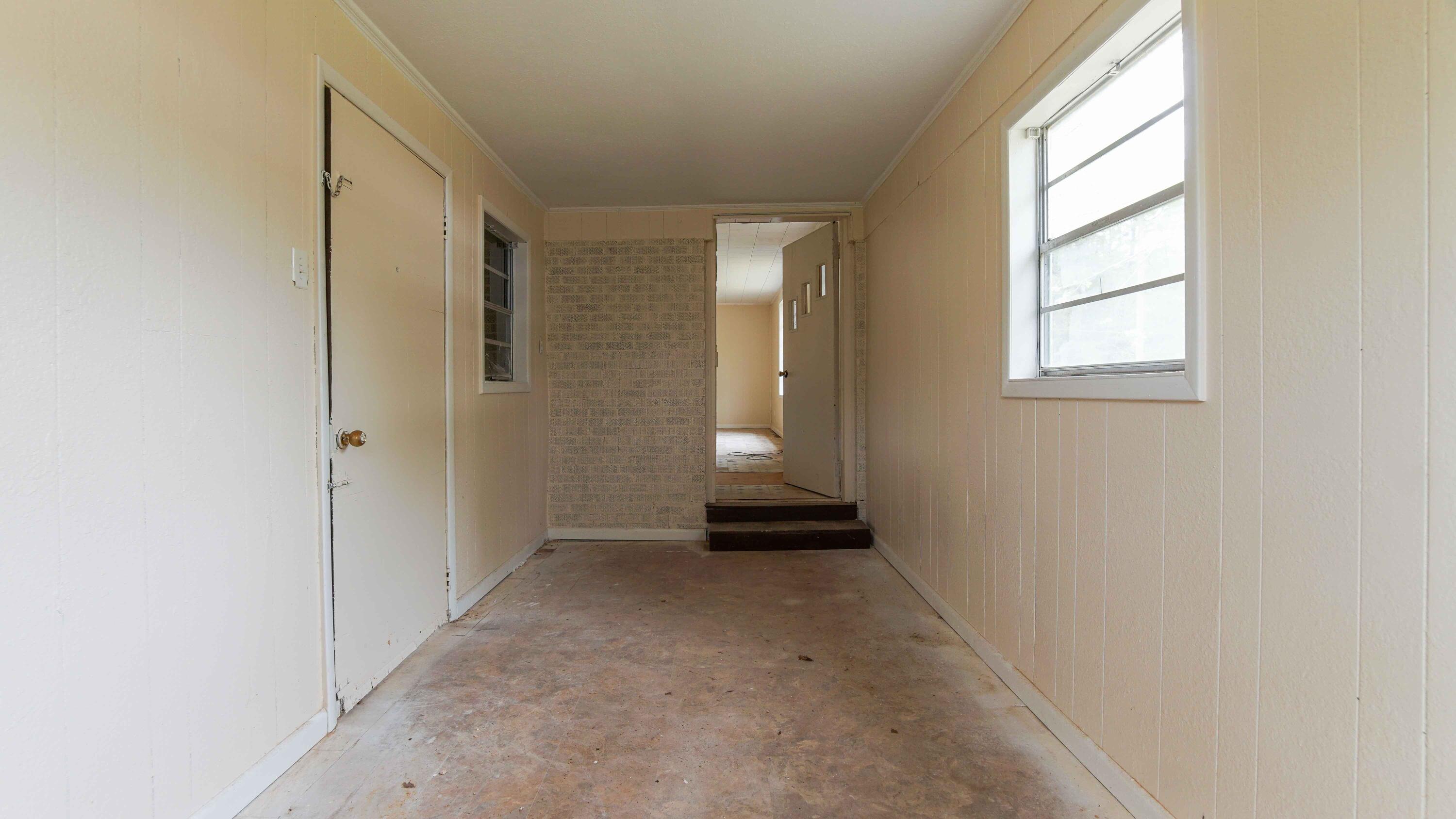 TOWN OF DEFUNIAK - Residential