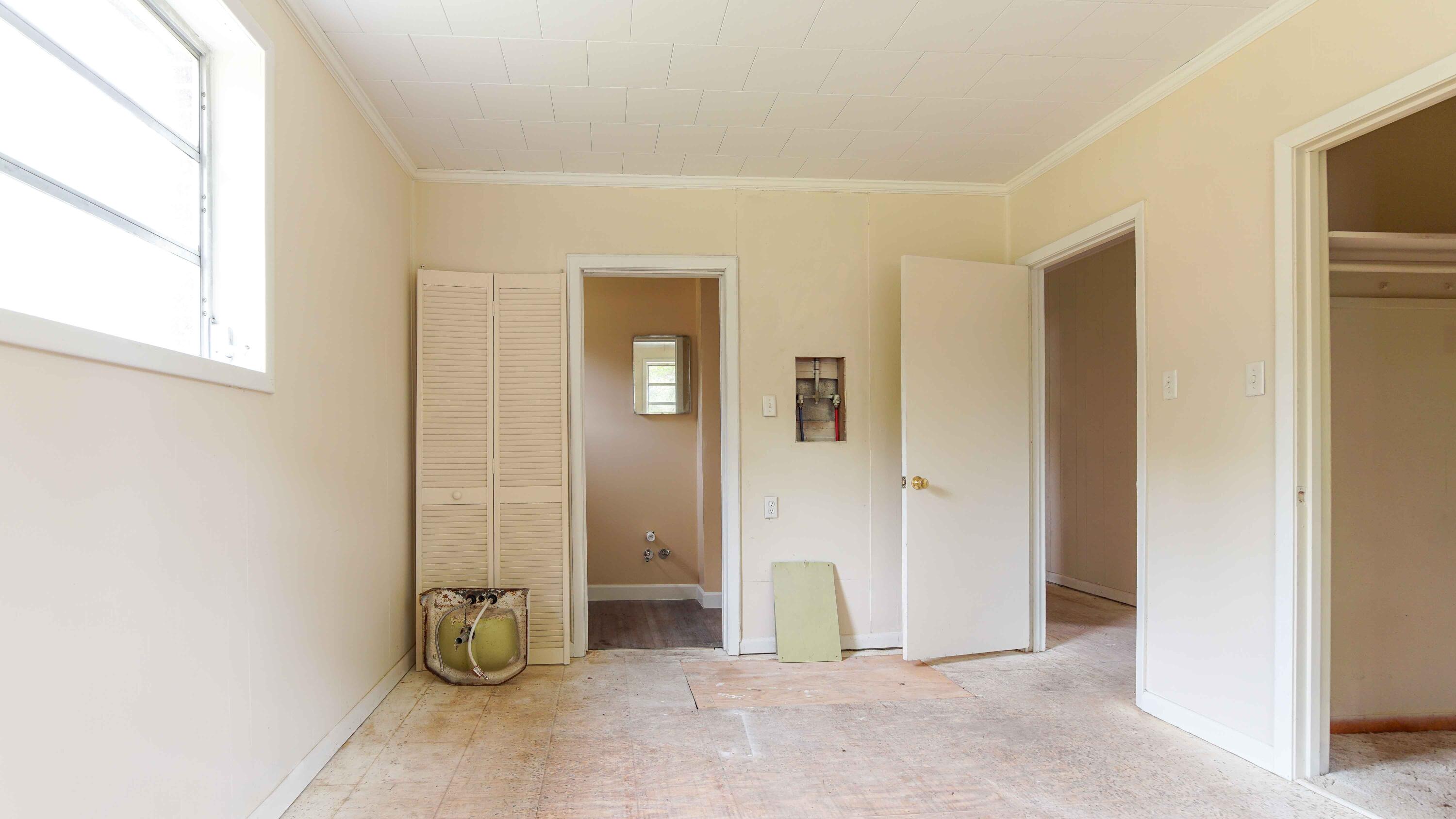 TOWN OF DEFUNIAK - Residential