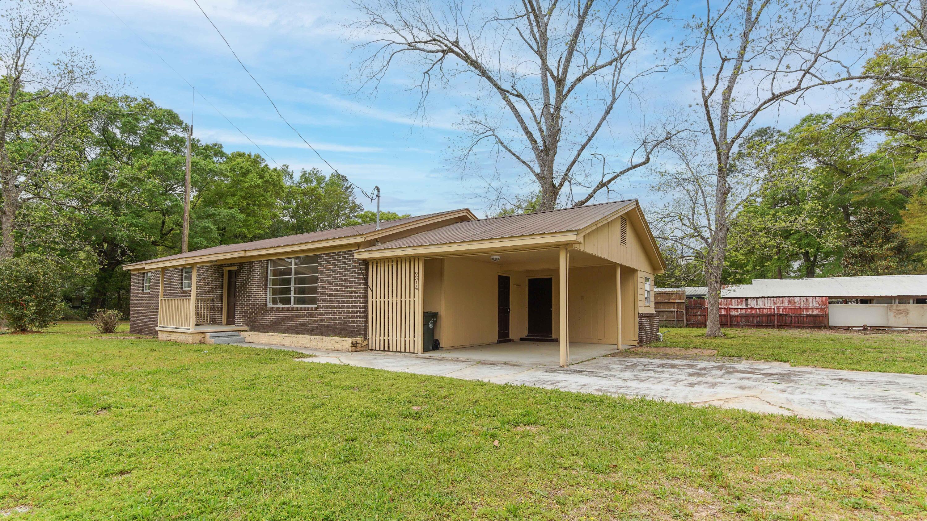 TOWN OF DEFUNIAK - Residential
