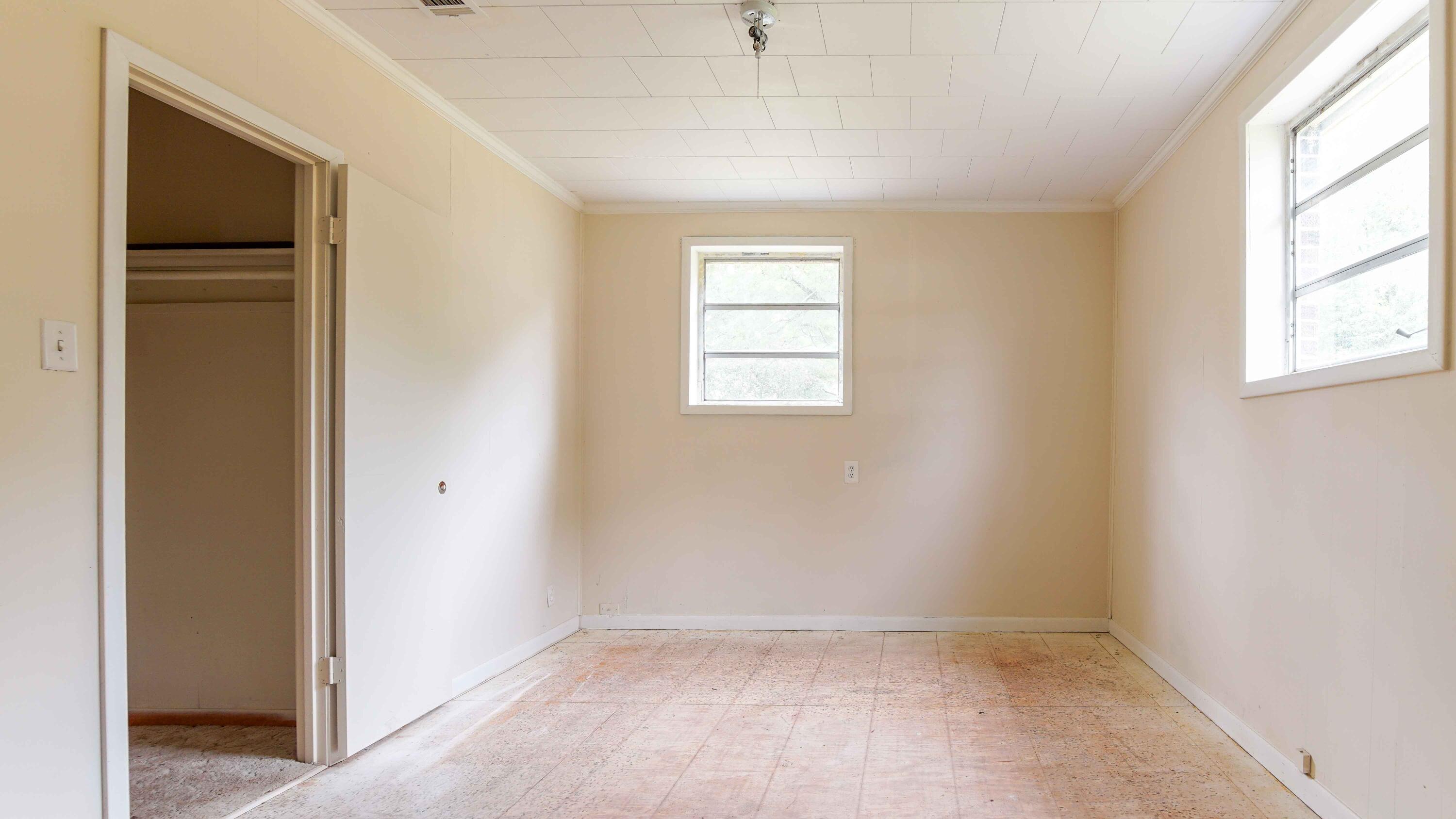 TOWN OF DEFUNIAK - Residential