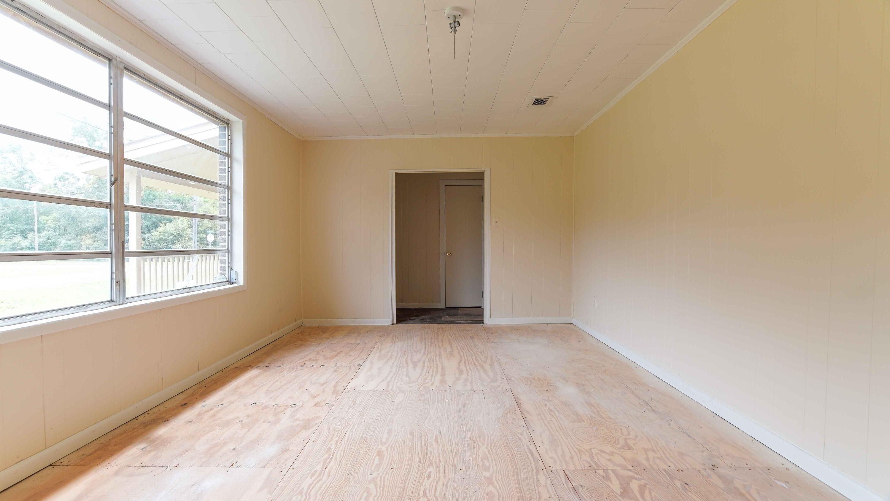 TOWN OF DEFUNIAK - Residential