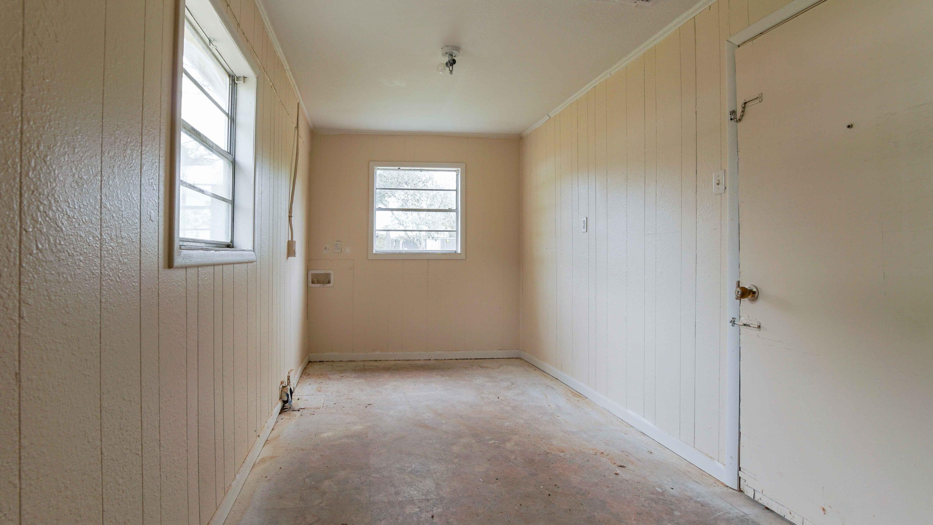 TOWN OF DEFUNIAK - Residential