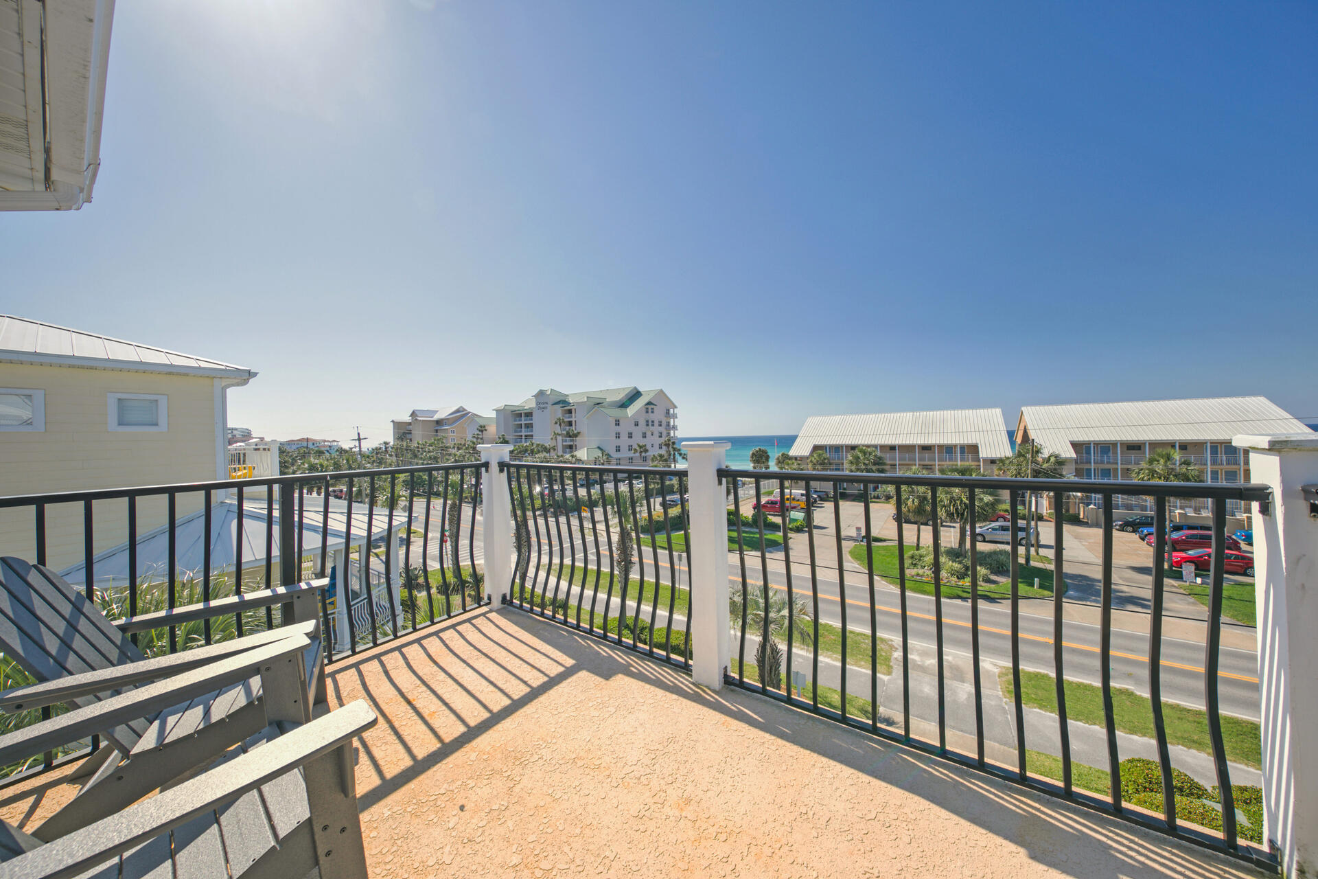 CRYSTAL BEACH - Residential