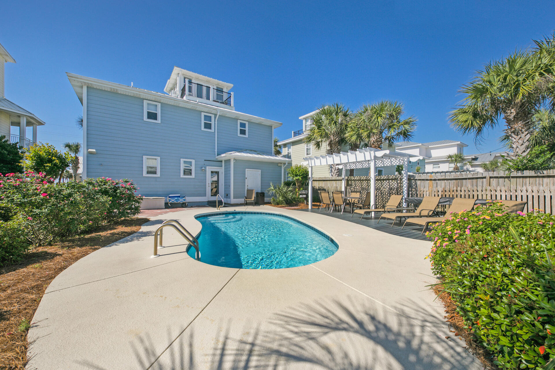 CRYSTAL BEACH - Residential