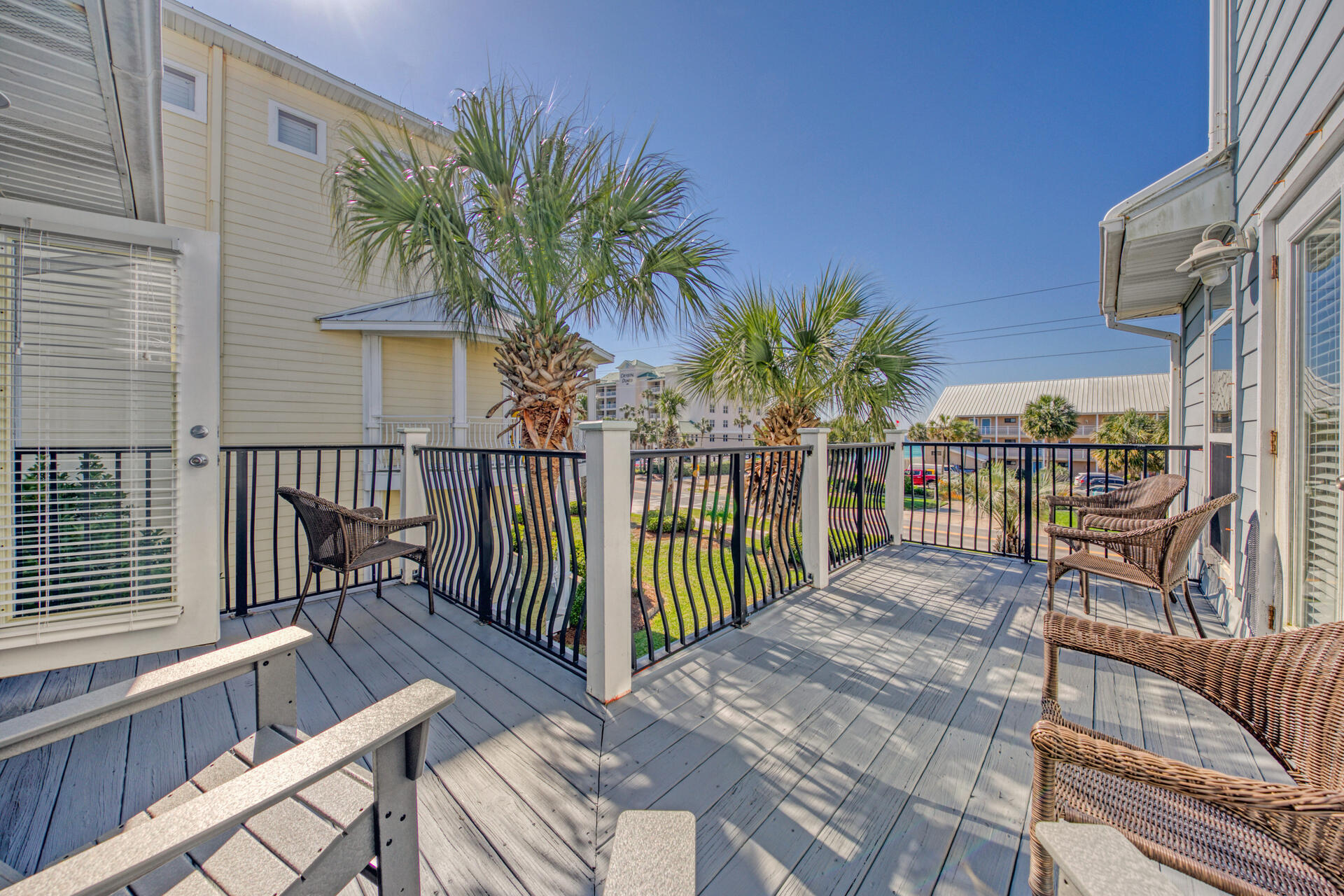 CRYSTAL BEACH - Residential