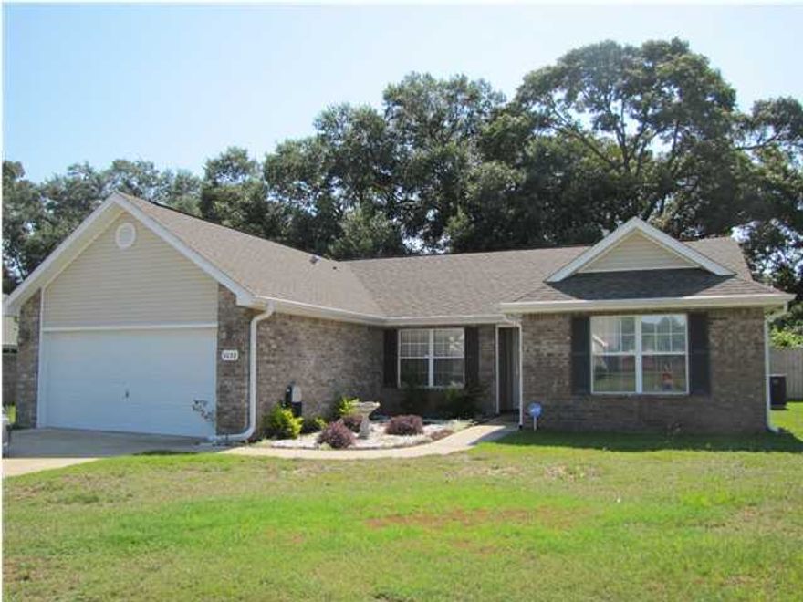 Very well kept Home in Brooke Estates. The Subdivision has an HOA,community pool and tennis courts.The home has a privacy fenced, shady back yard with patio. The home features an indoor laundry, open floor plan, split bedroom, 2 car garage.Small pet permitted with approval and pet fee. This home will be available June 1.