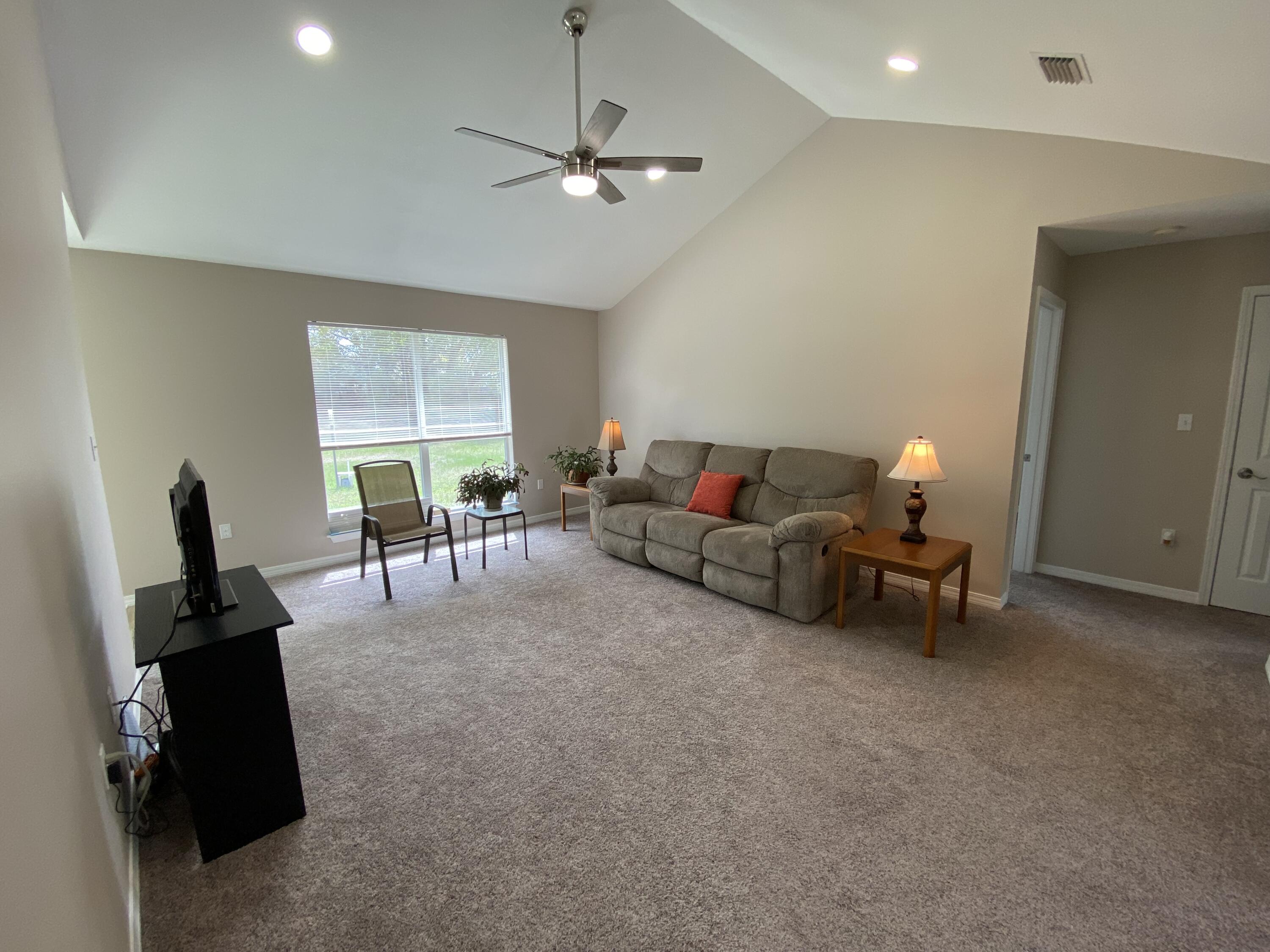 HOLLEY BY THE SEA - Residential