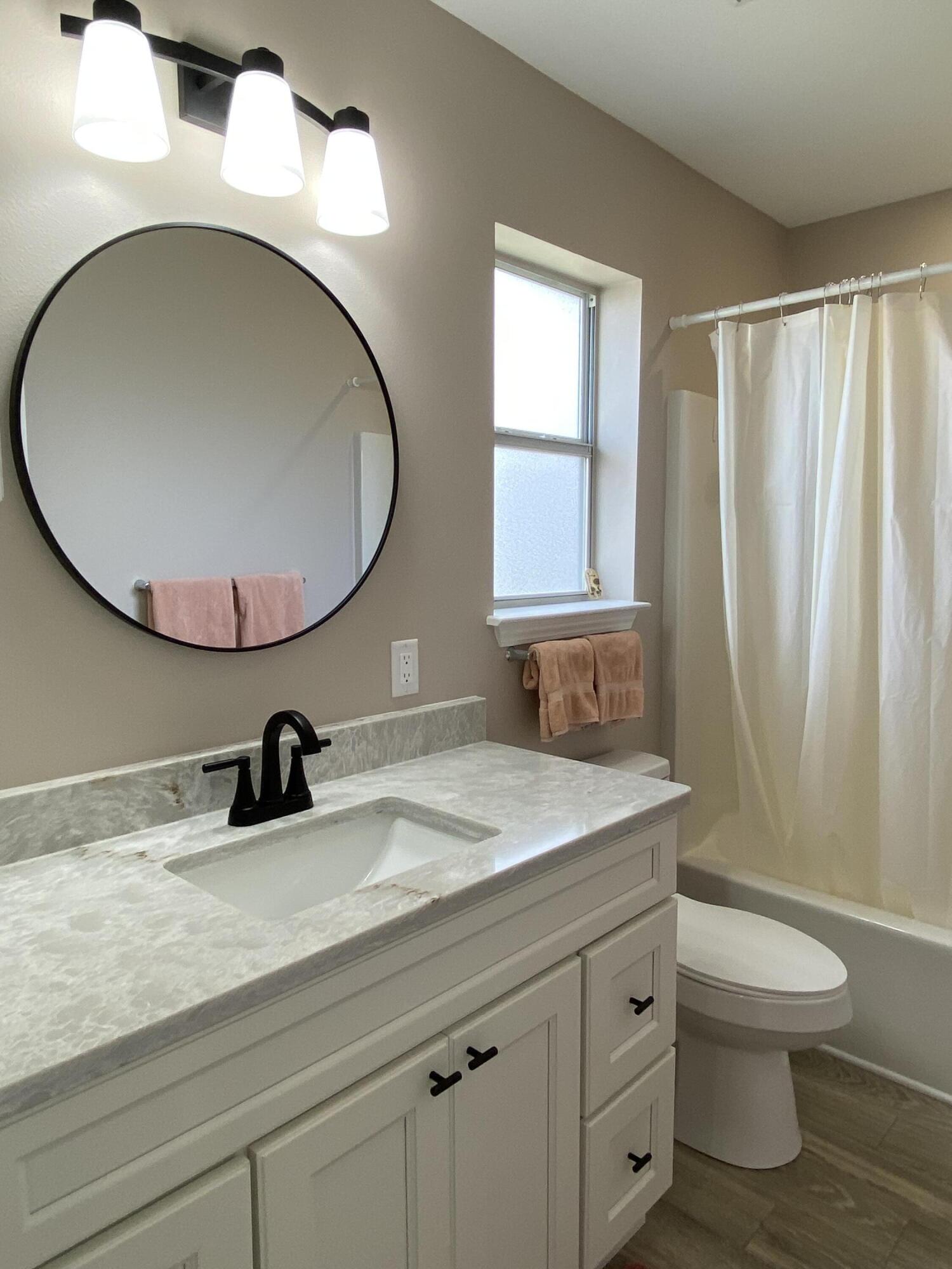 HOLLEY BY THE SEA - Residential