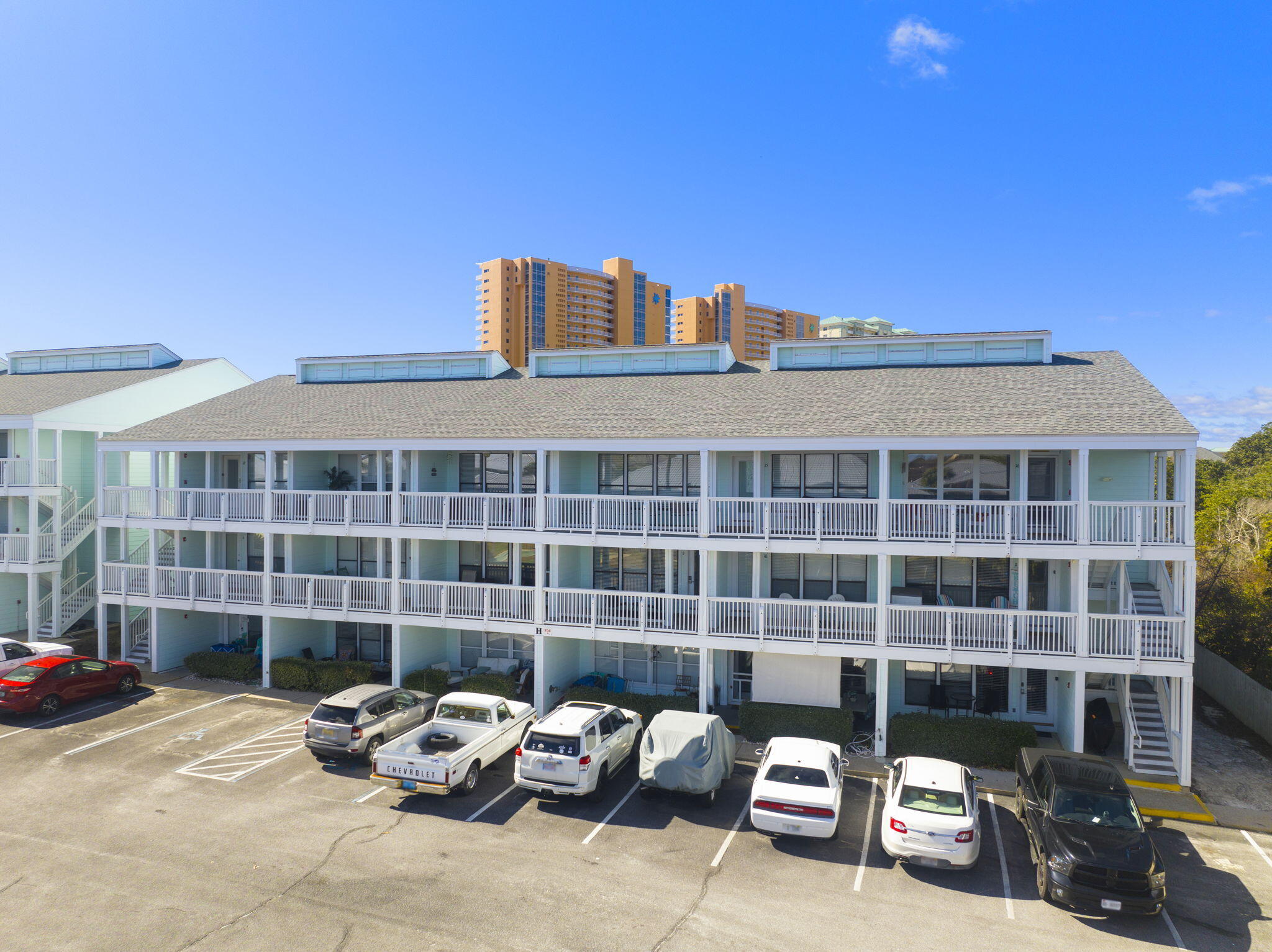 SOUTHWIND 3 CONDO - Residential