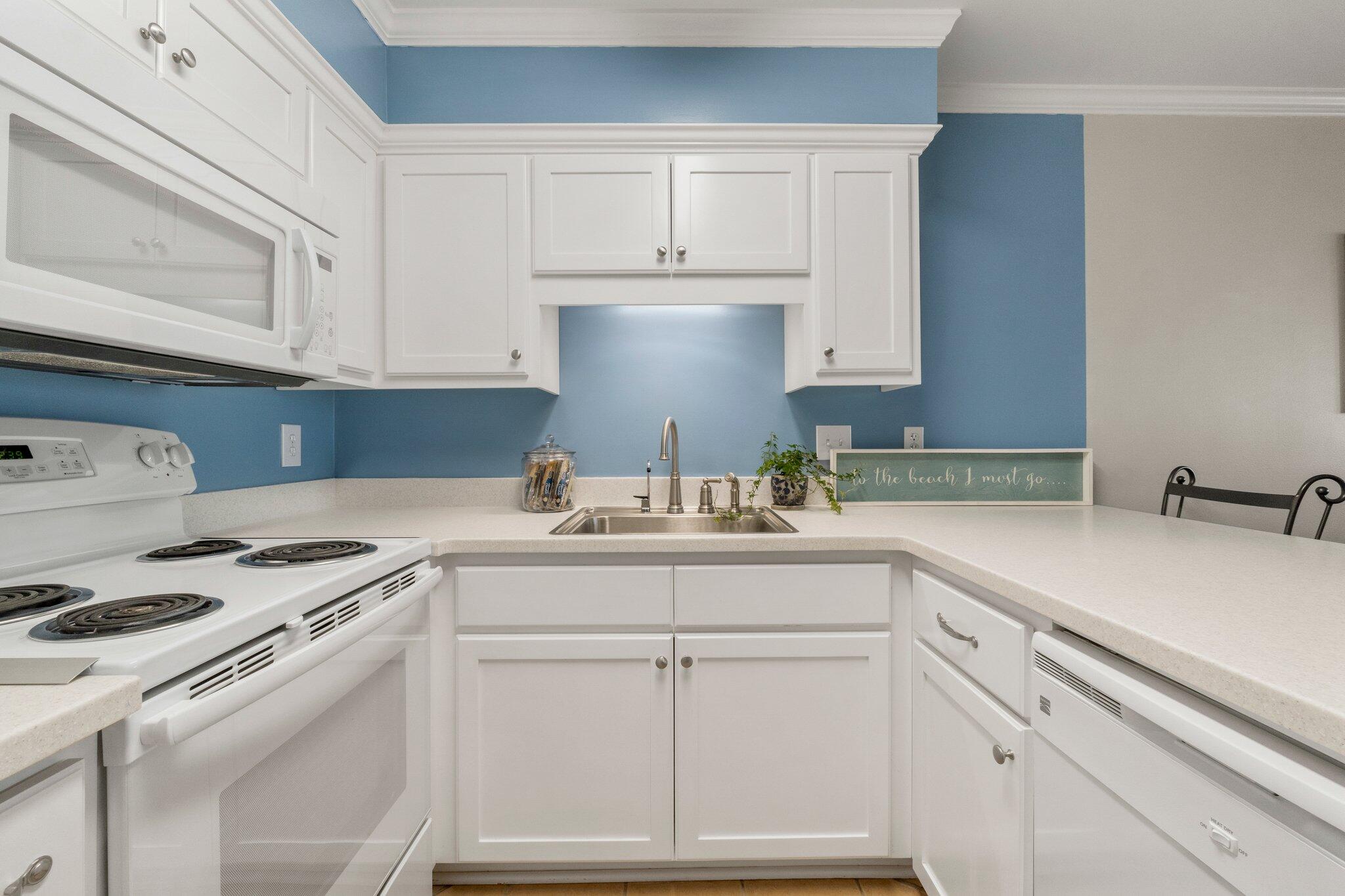 SOUTHWIND 3 CONDO - Residential