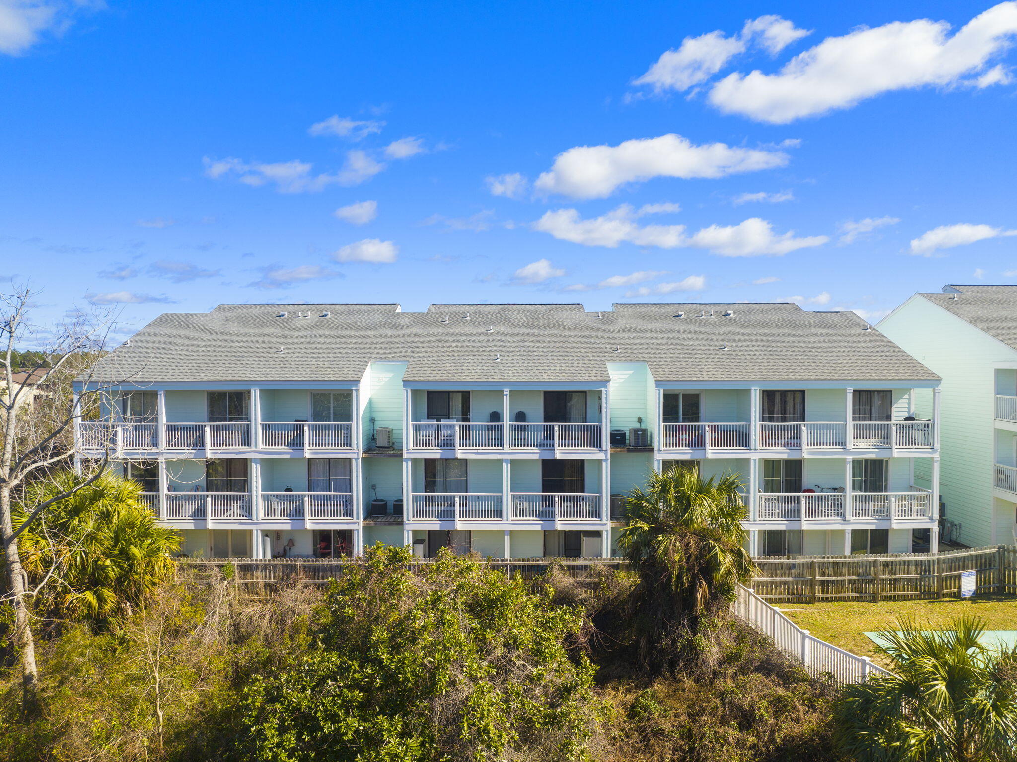 SOUTHWIND 3 CONDO - Residential