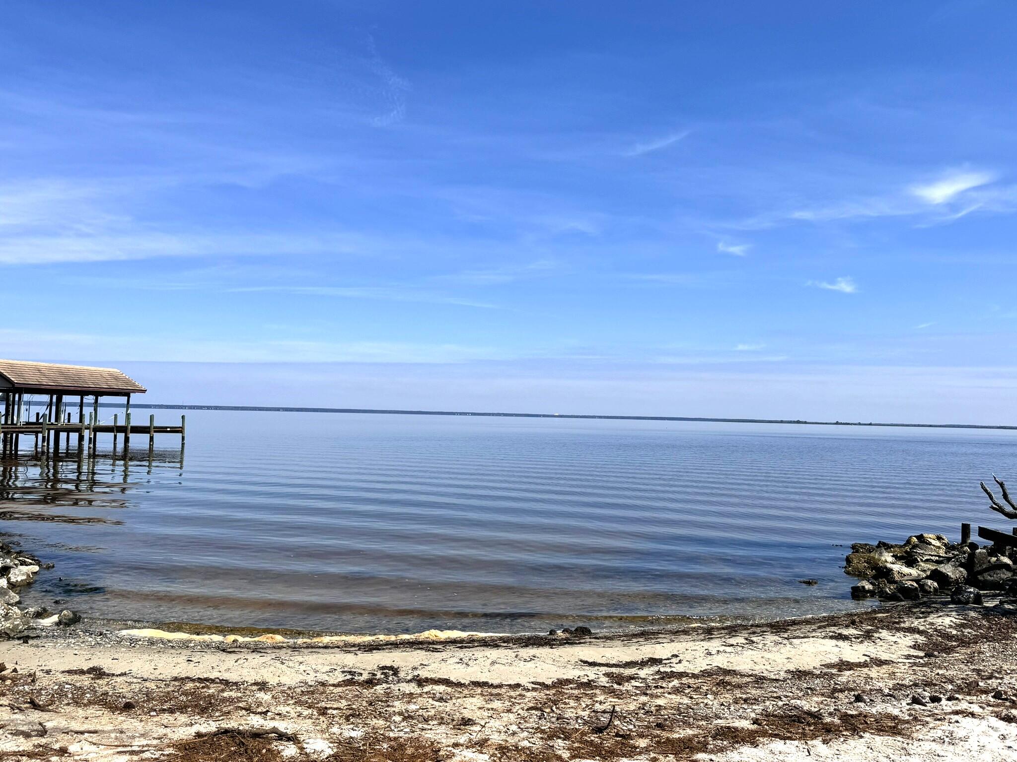 EAGLE BAY - Residential