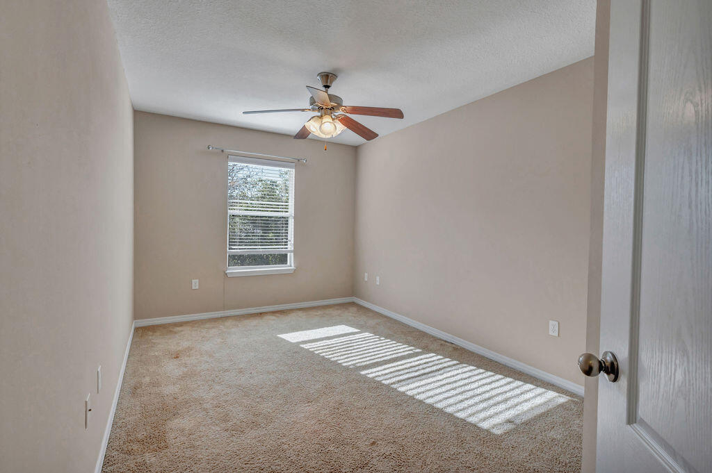 EAGLE BAY - Residential