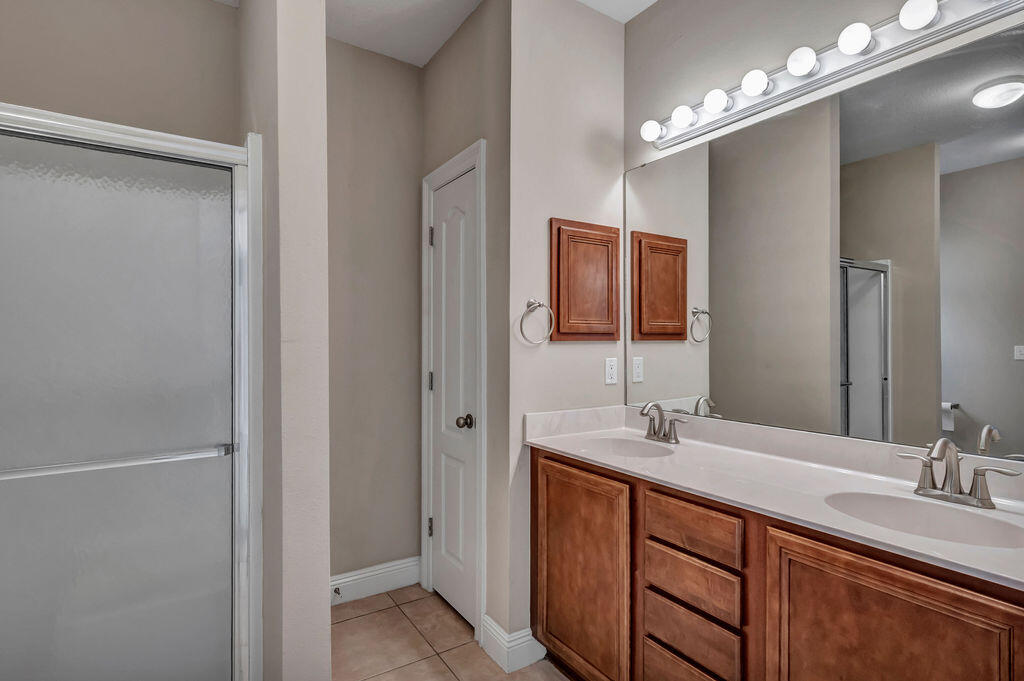 EAGLE BAY - Residential