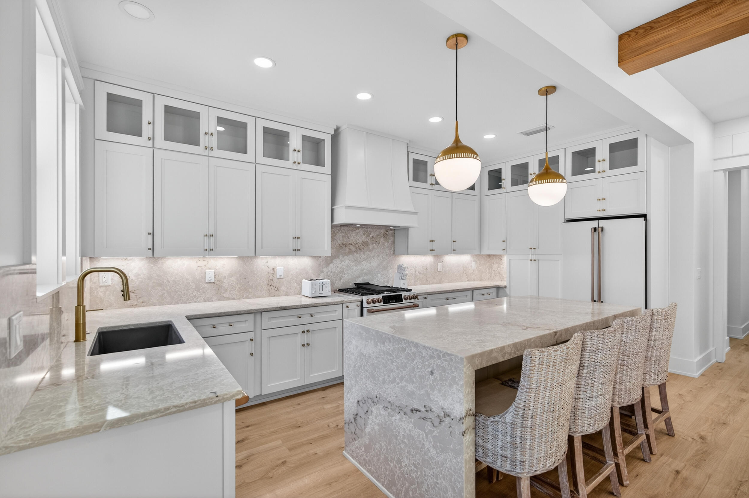 GULF SHORE MANOR - Residential