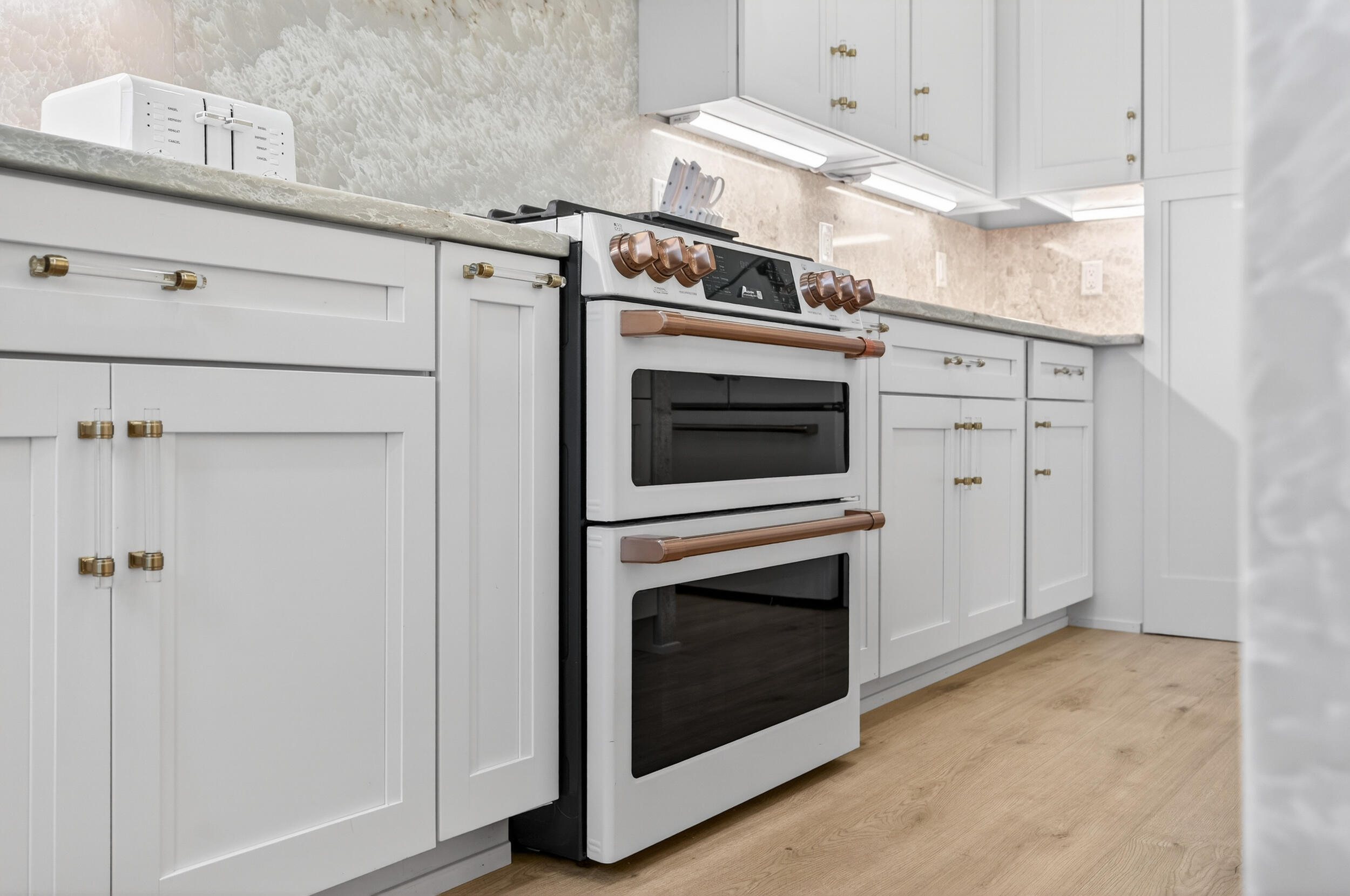 GULF SHORE MANOR - Residential