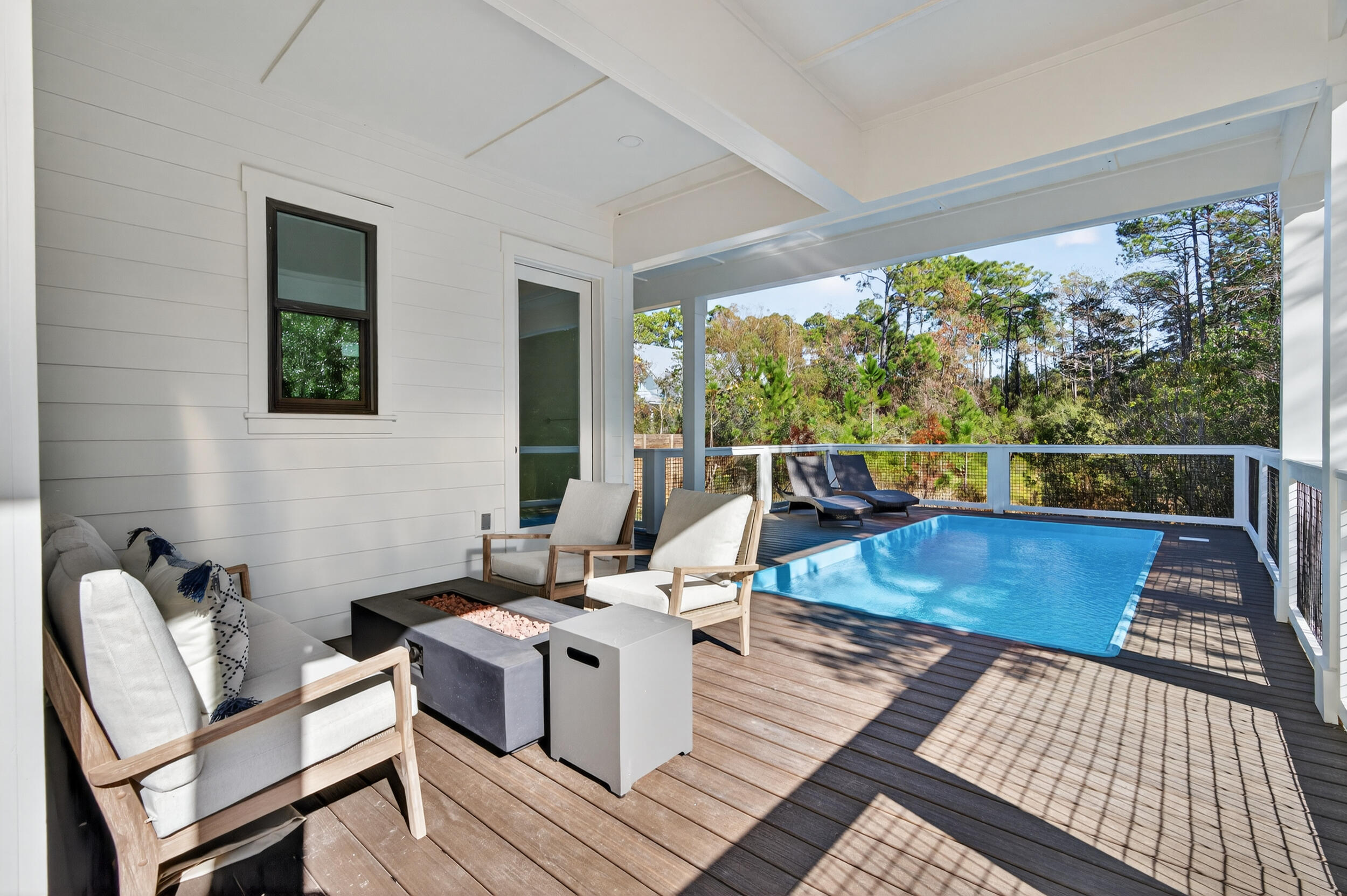 GULF SHORE MANOR - Residential