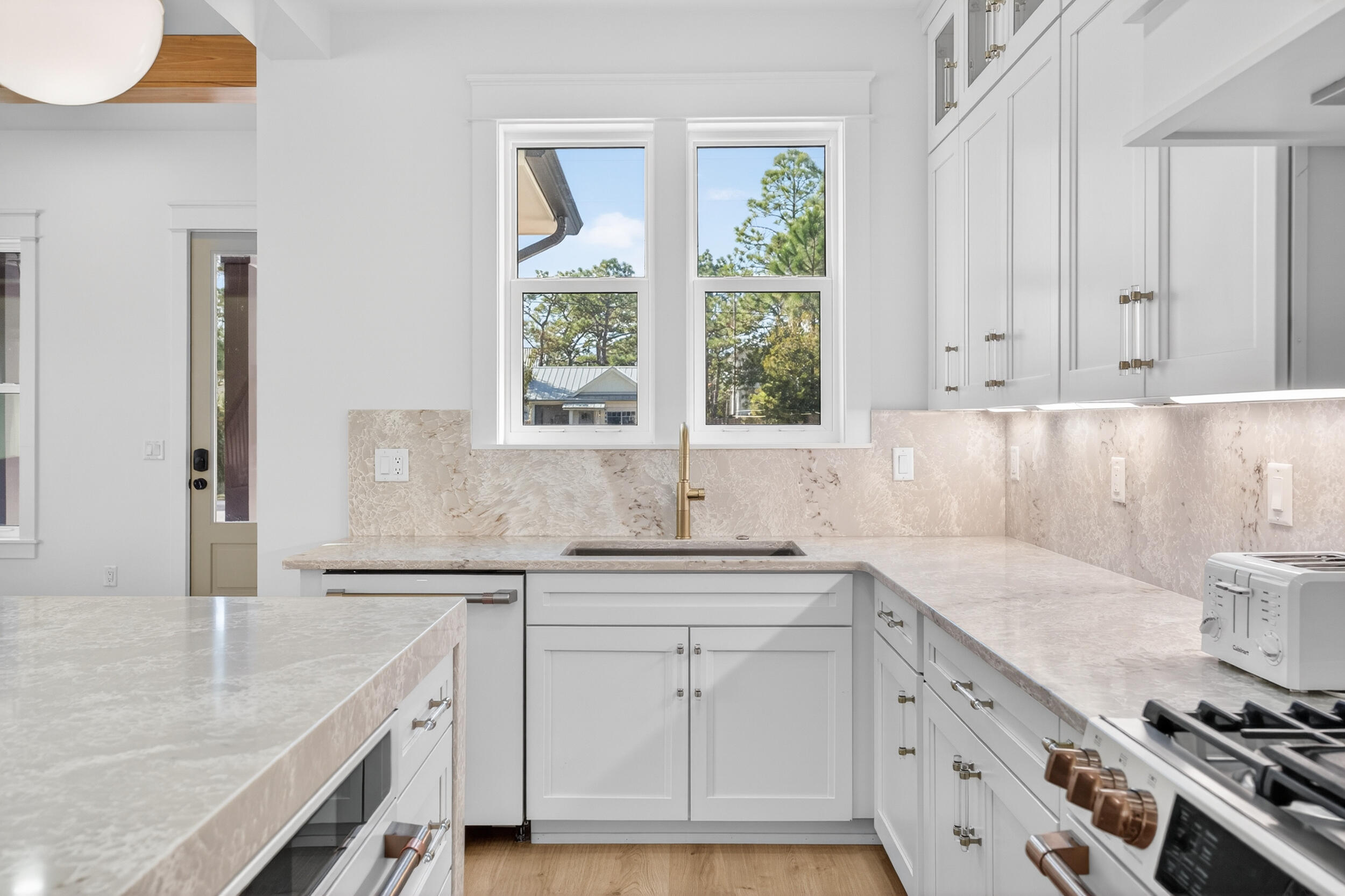 GULF SHORE MANOR - Residential