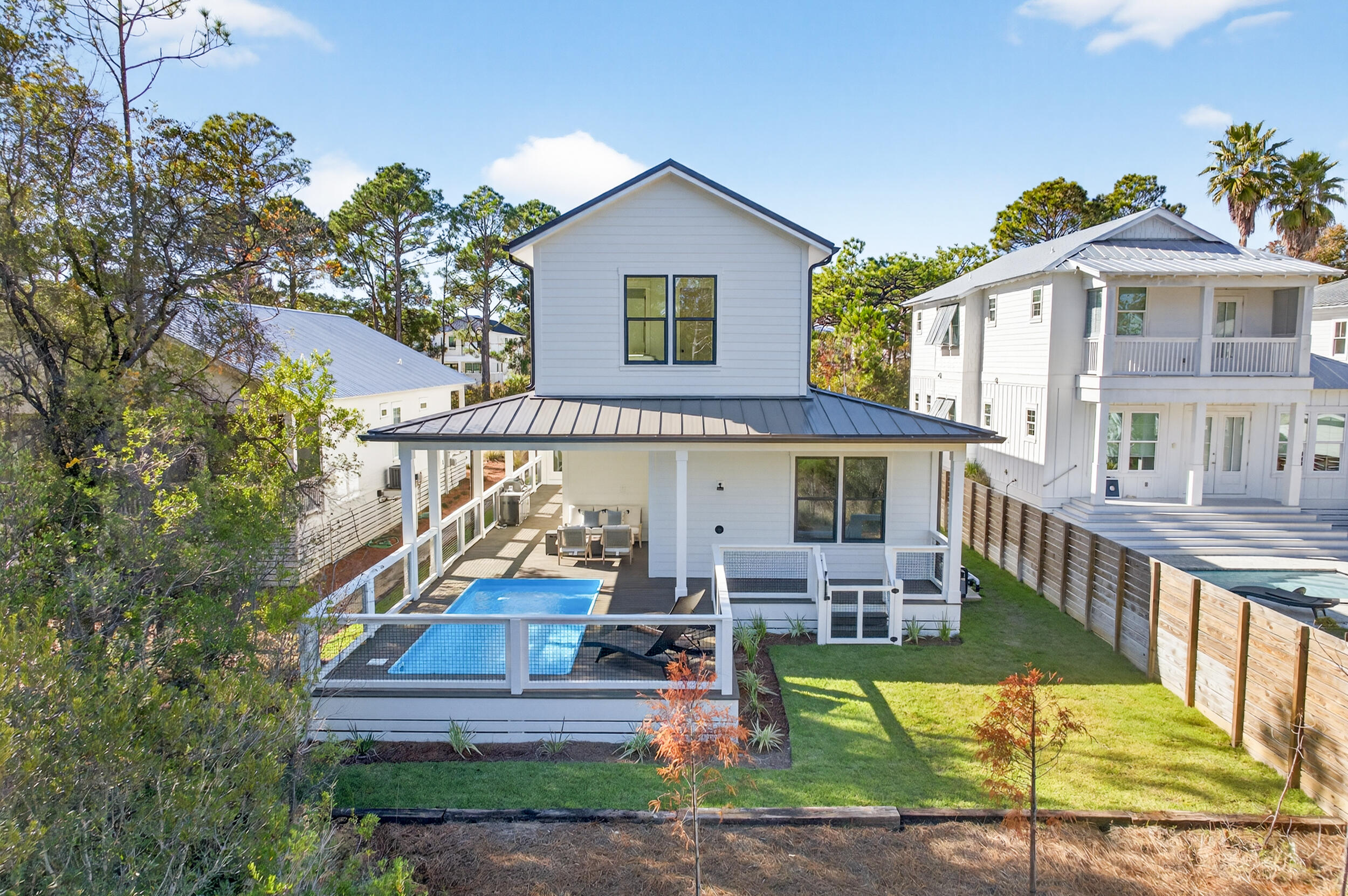 GULF SHORE MANOR - Residential