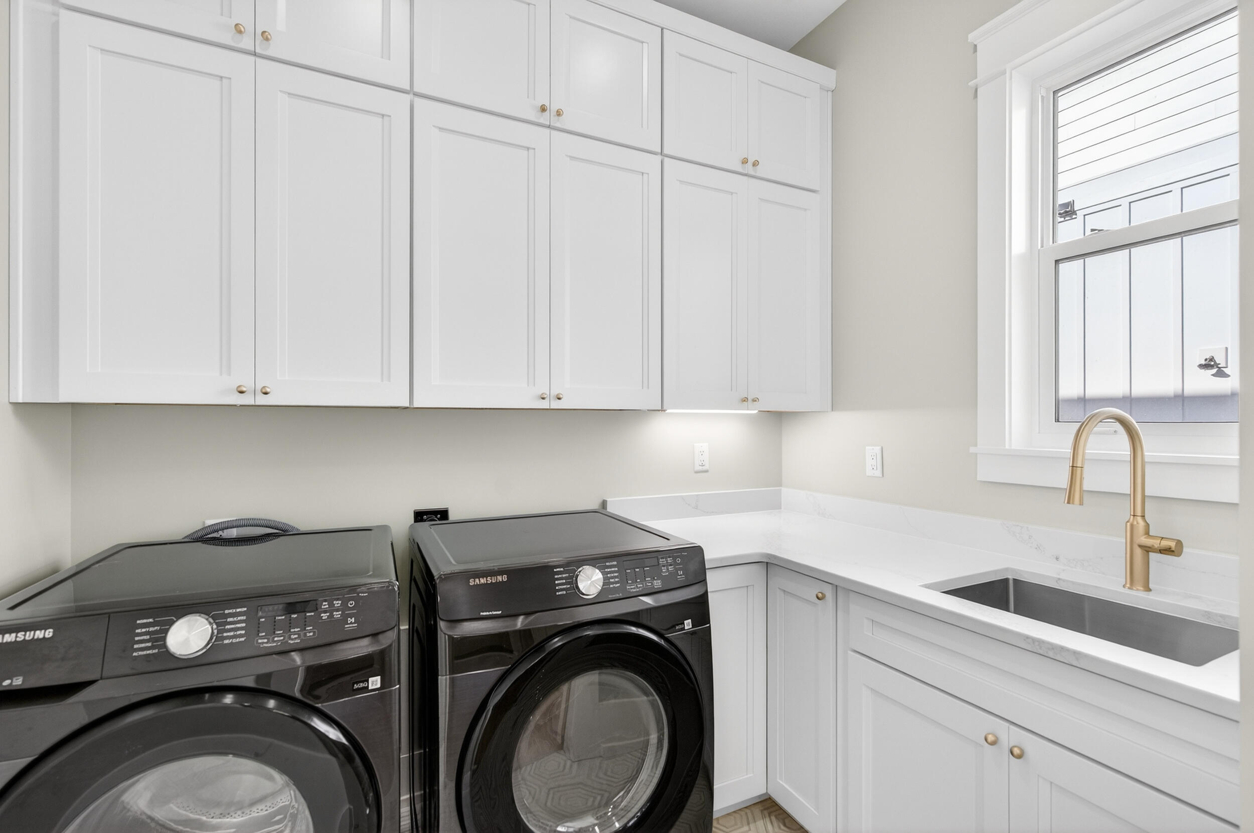 GULF SHORE MANOR - Residential