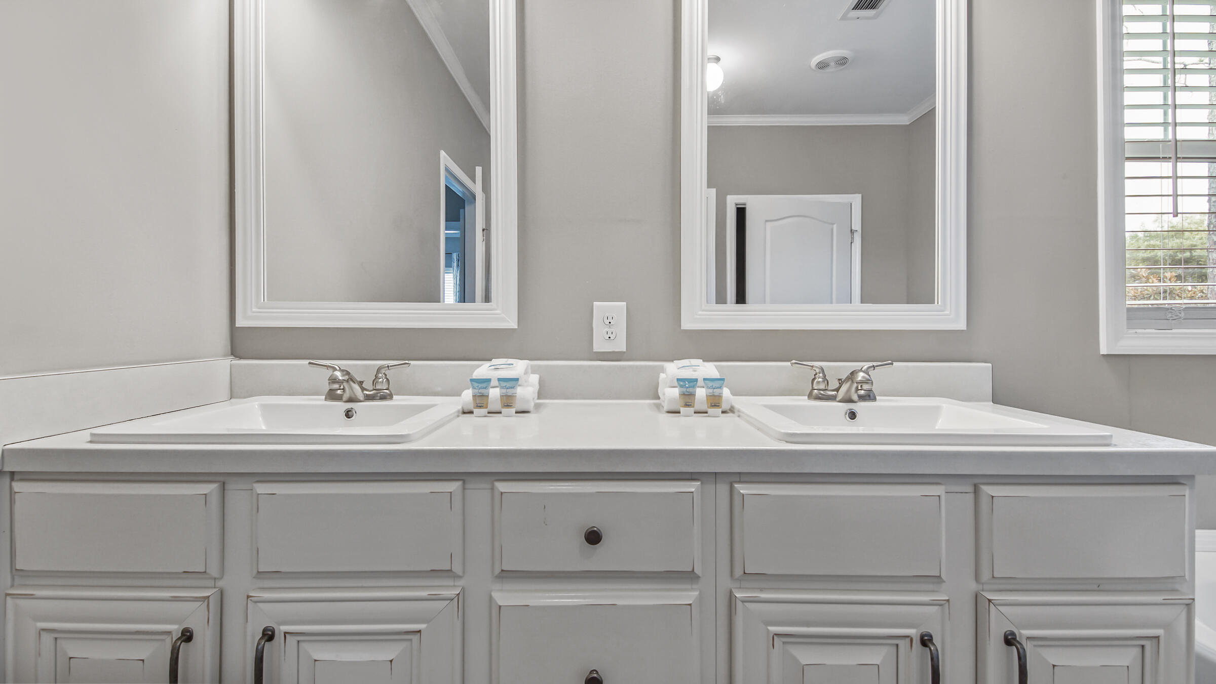 SHELTER COVE ESTATES - Residential