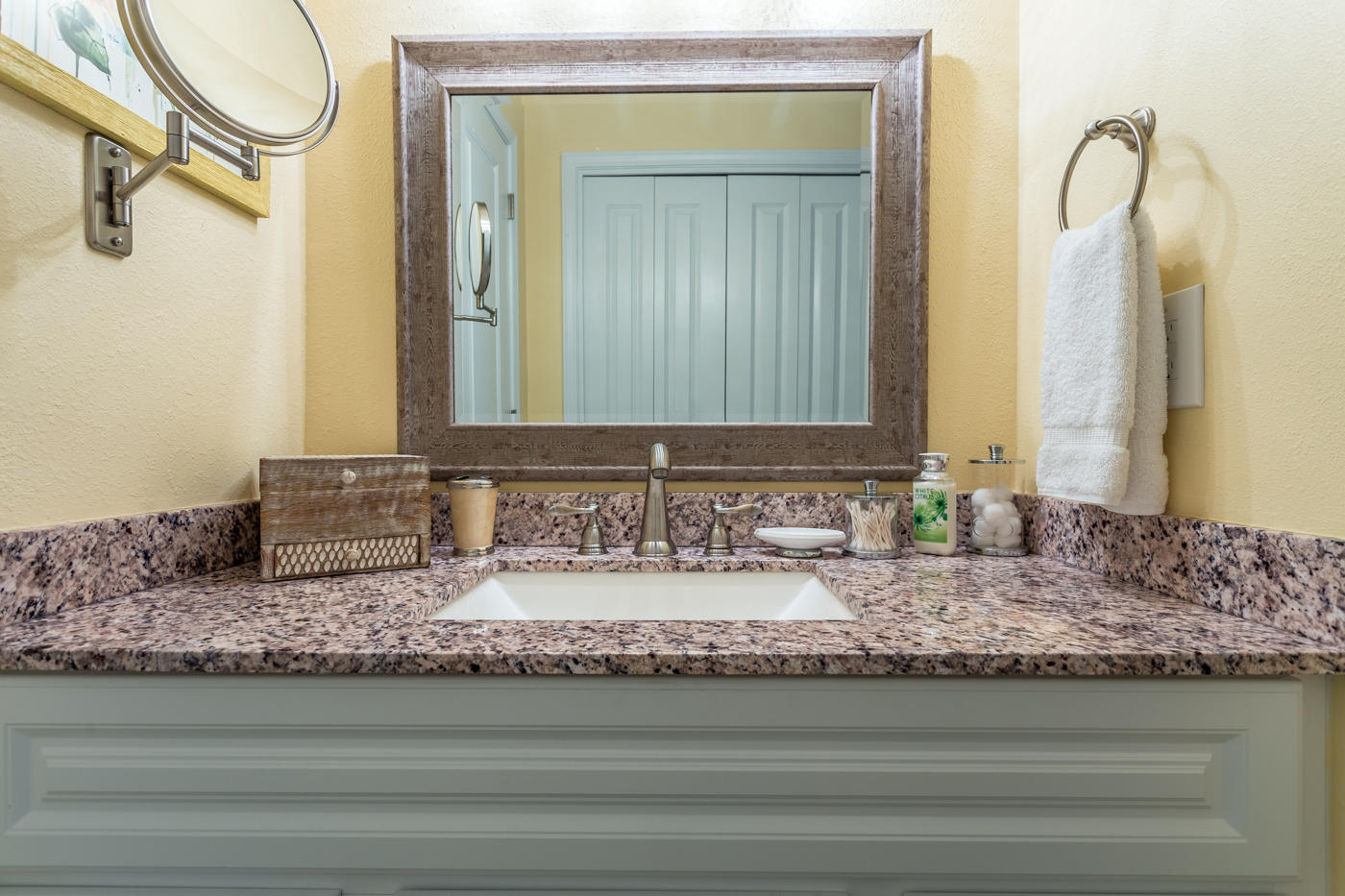 SEASCAPE CONDO GARDEN VILLA - Residential