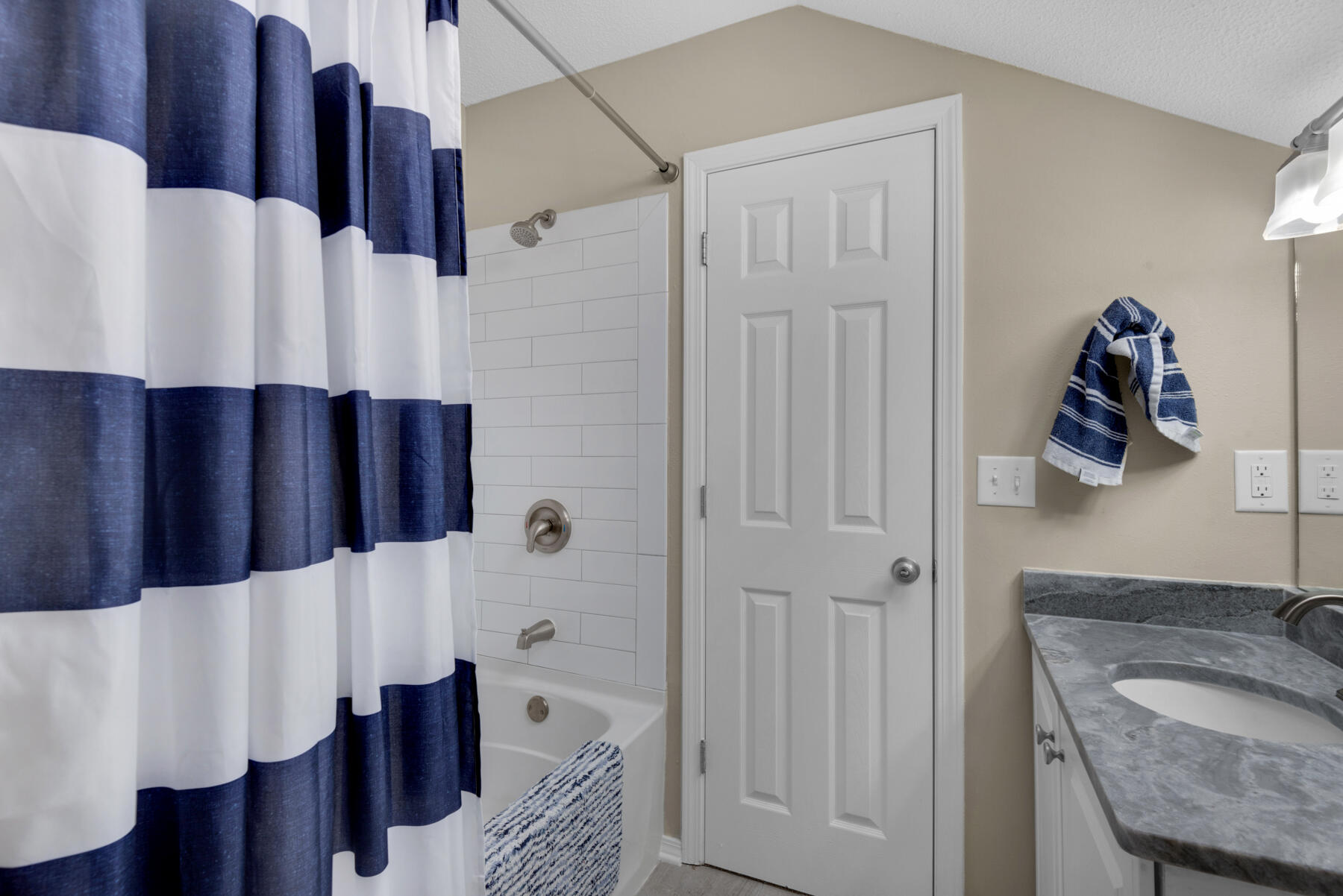 PARKWOOD ESTATES PH 7 - Residential