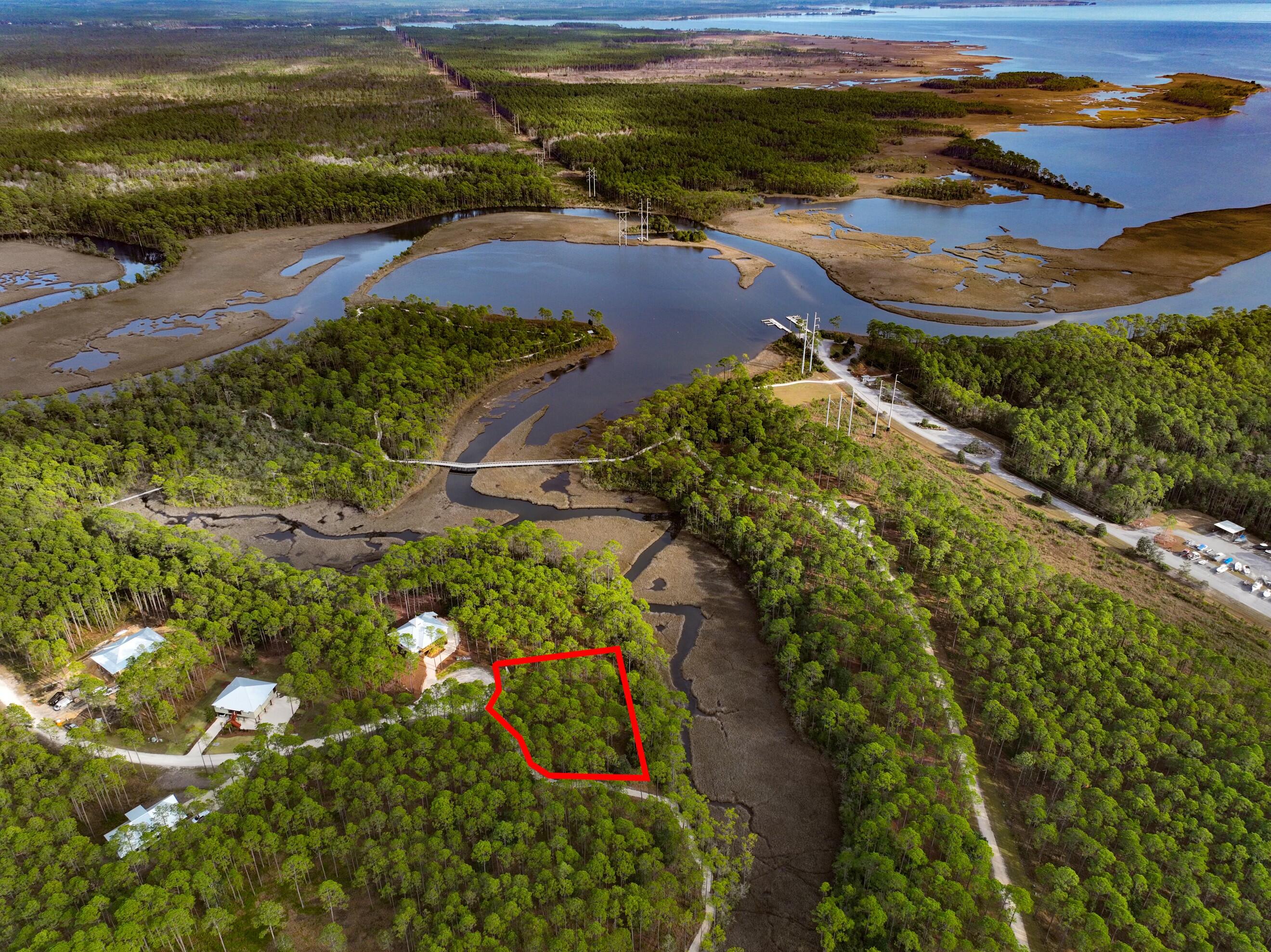 RIVERCAMPS ON CROOKED CREEK - Land
