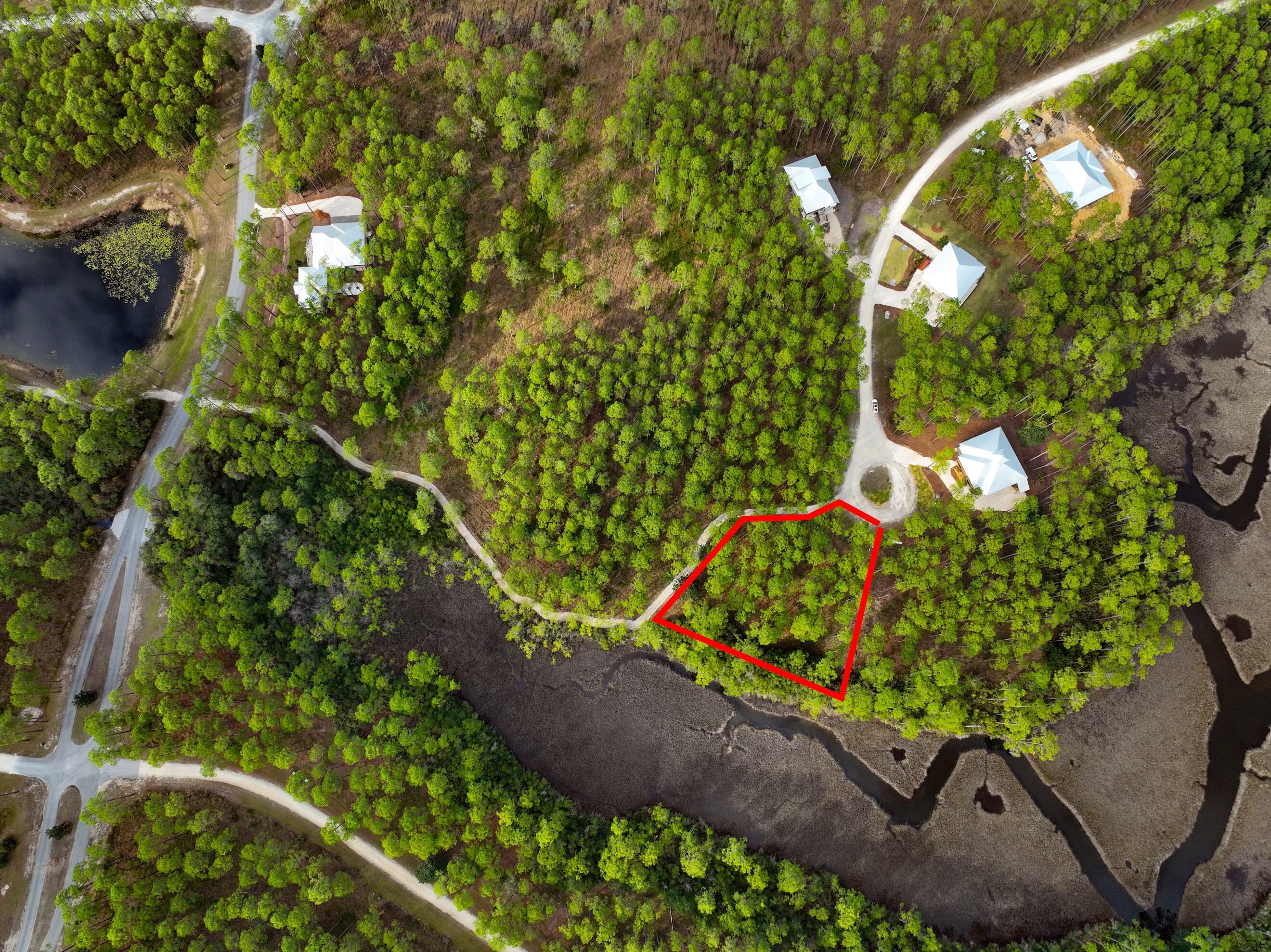 RIVERCAMPS ON CROOKED CREEK - Land