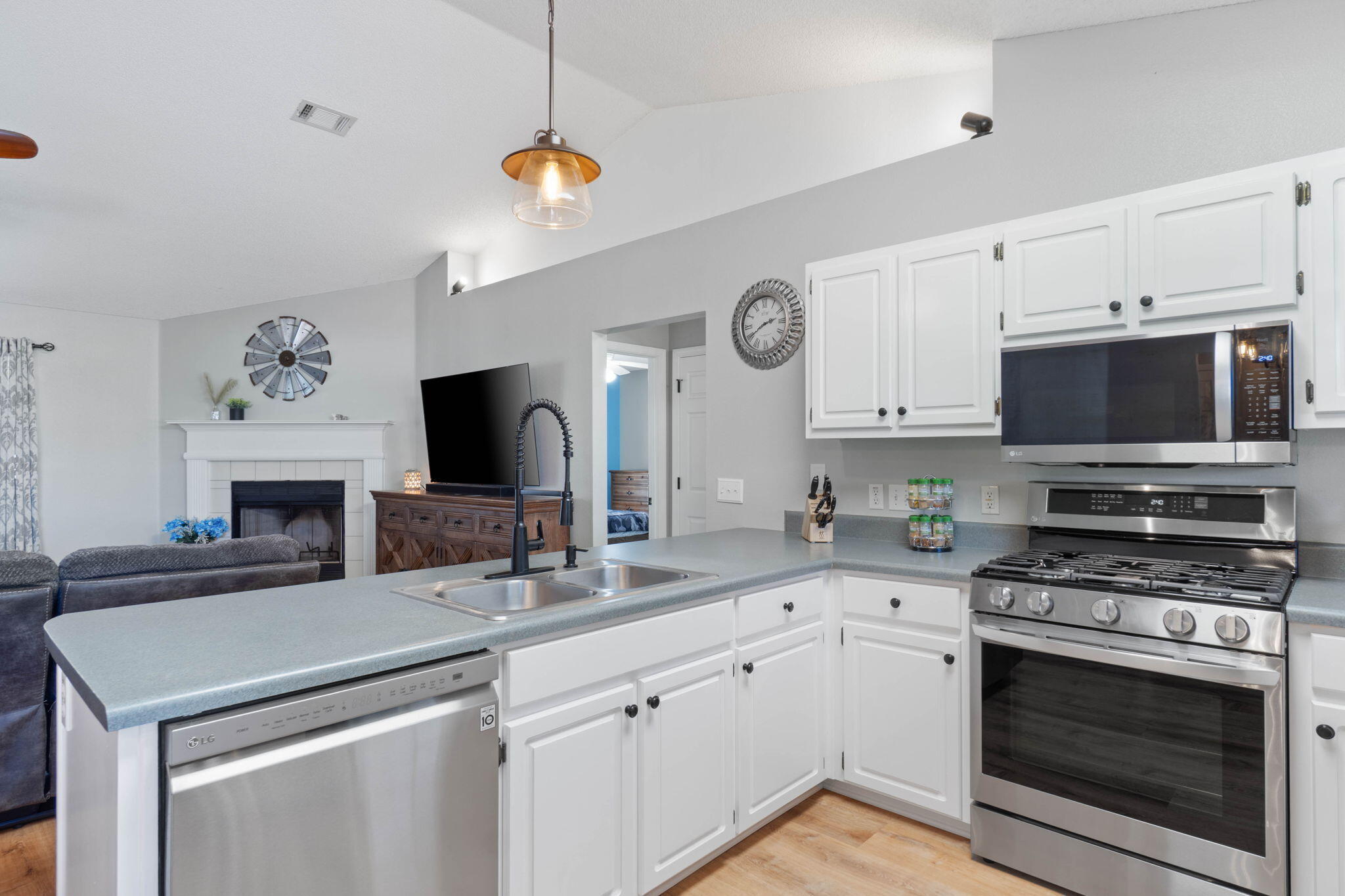 Cedar Ridge - Residential