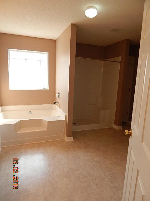 BROOKE ESTATES PH I - Residential Lease