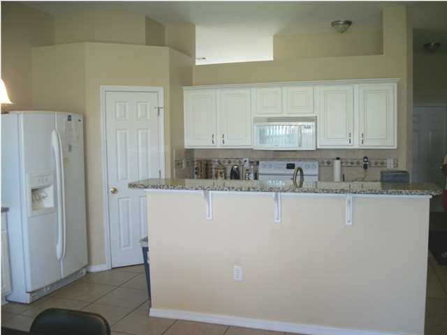 BROOKE ESTATES PH I - Residential Lease