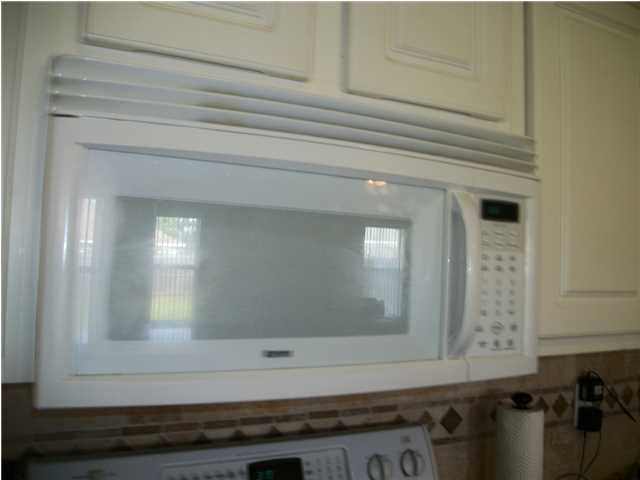 BROOKE ESTATES PH I - Residential Lease