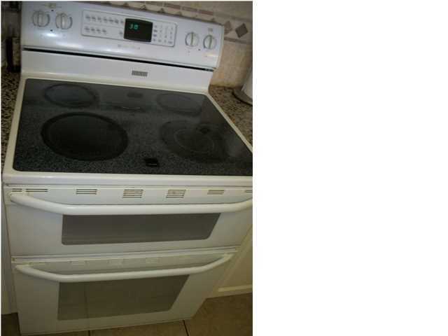 BROOKE ESTATES PH I - Residential Lease