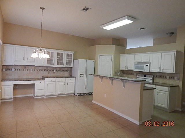 BROOKE ESTATES PH I - Residential Lease