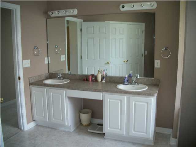 BROOKE ESTATES PH I - Residential Lease