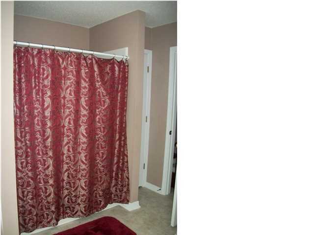 BROOKE ESTATES PH I - Residential Lease