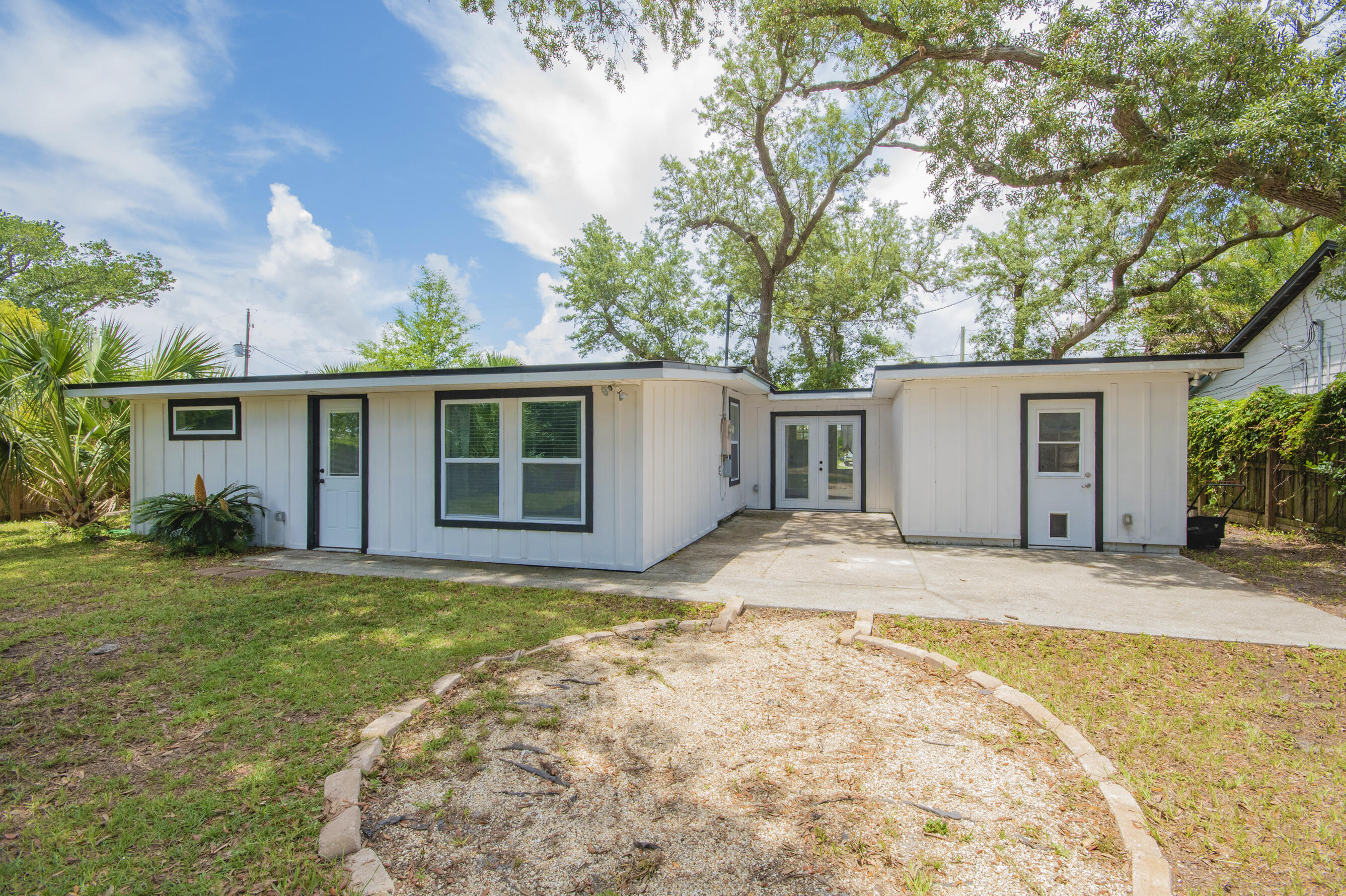 COVE THE - Residential