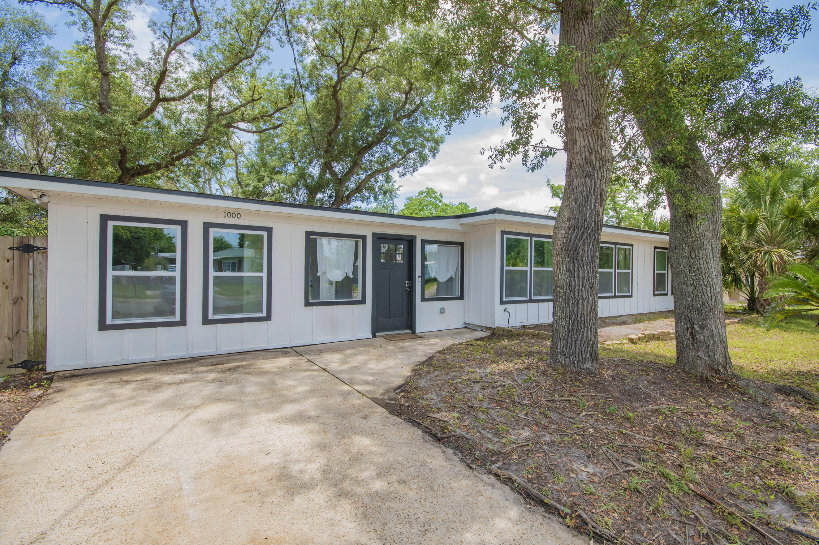 COVE THE - Residential