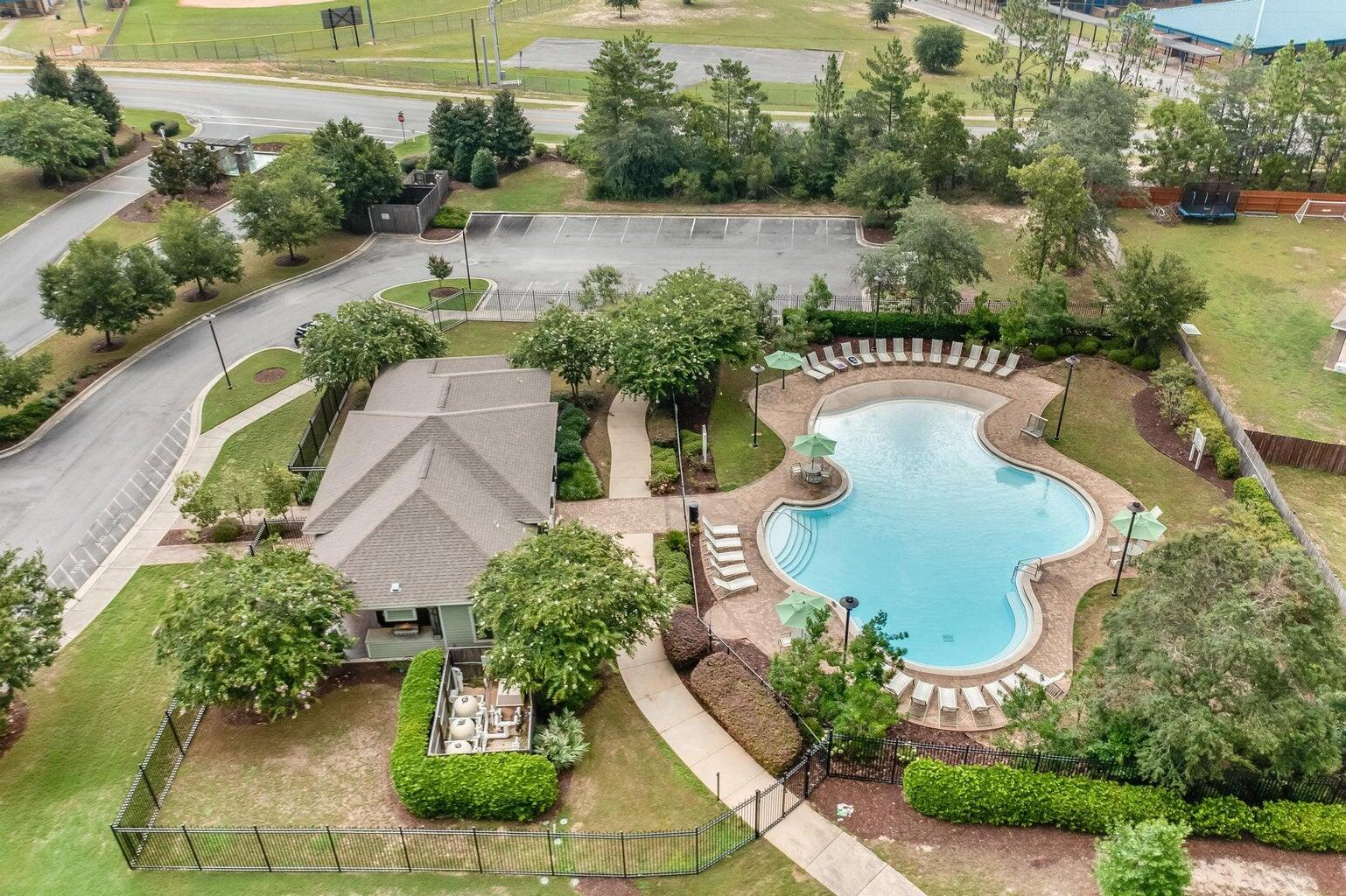 REDSTONE COMMONS - Residential Lease